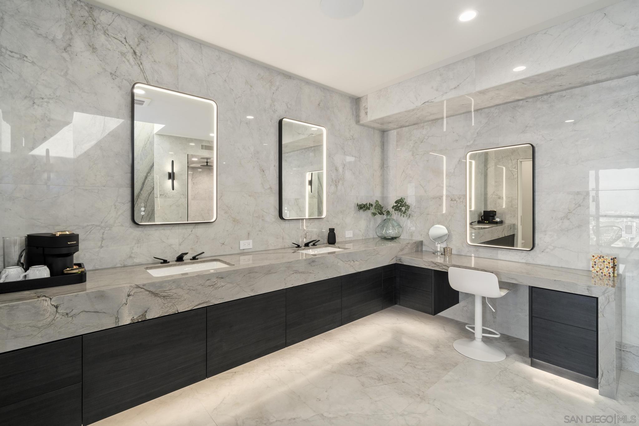 Detail Gallery Image 24 of 46 For 2035  Evergreen, San Diego,  CA 92106 - 4 Beds | 3/1 Baths