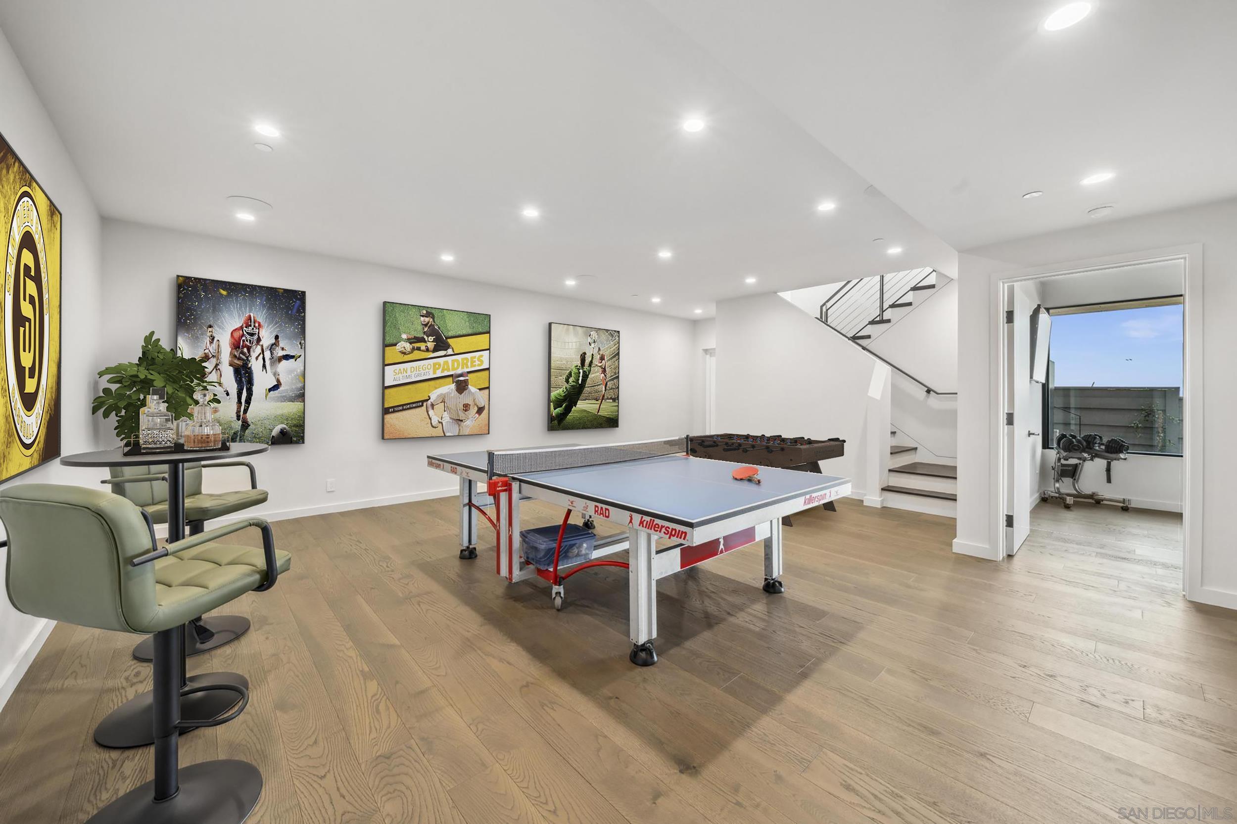 Detail Gallery Image 30 of 47 For 2035  Evergreen, San Diego,  CA 92106 - 4 Beds | 3/1 Baths