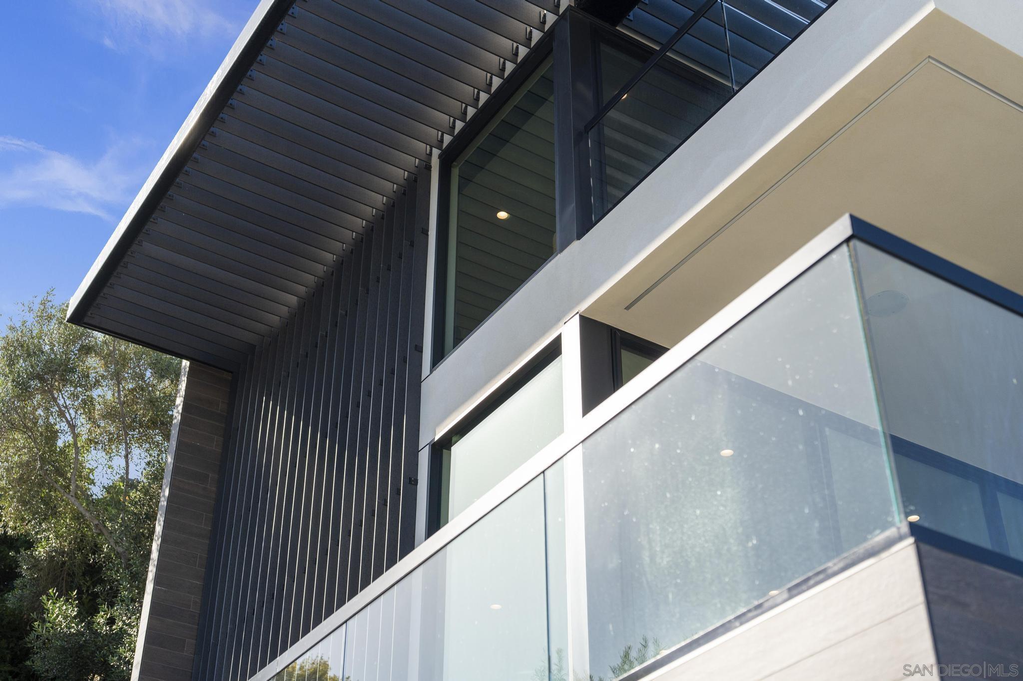 Detail Gallery Image 40 of 47 For 2035  Evergreen, San Diego,  CA 92106 - 4 Beds | 3/1 Baths