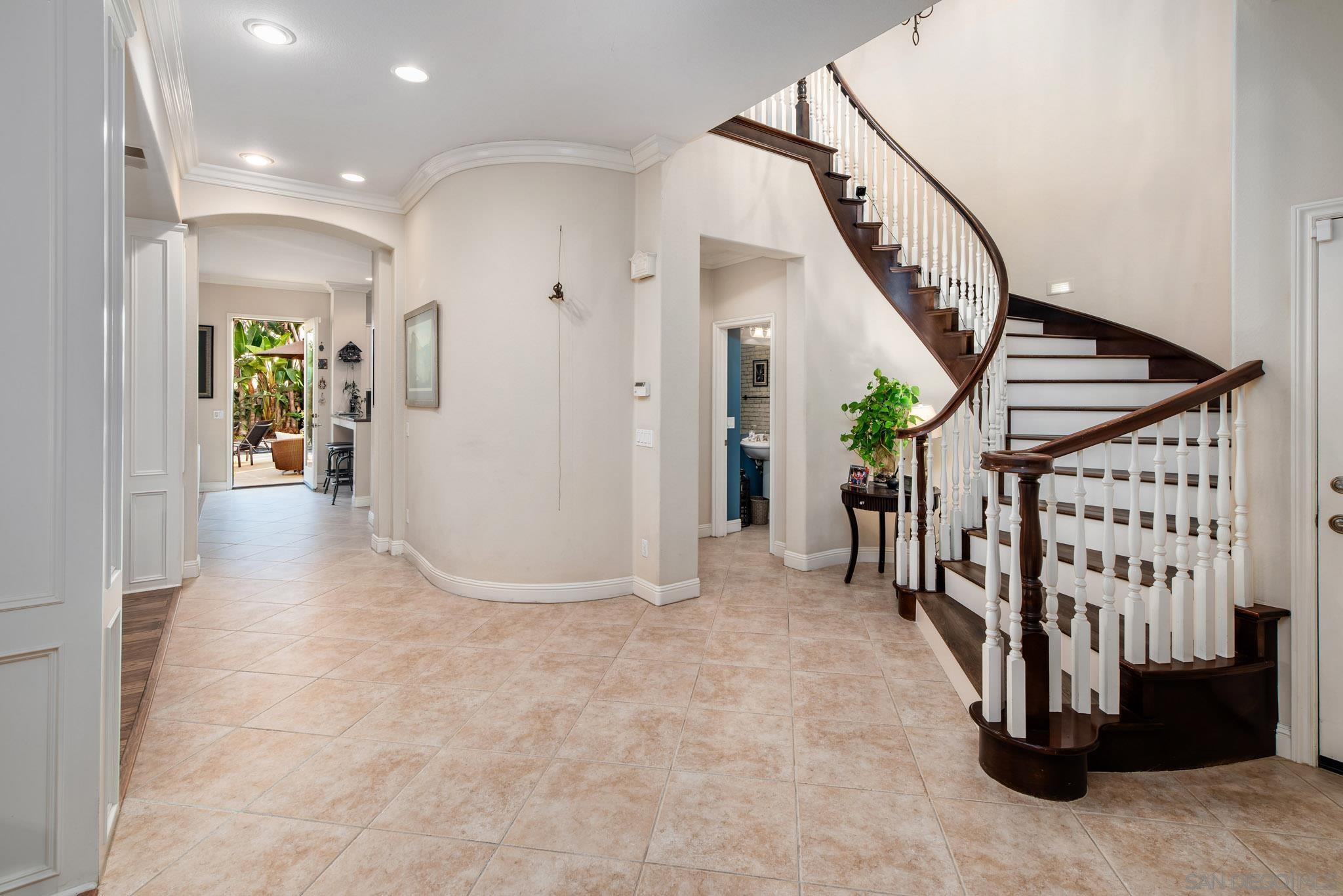 Detail Gallery Image 32 of 55 For 5255  Greenwillow Ln, San Diego,  CA 92130 - 7 Beds | 5/1 Baths