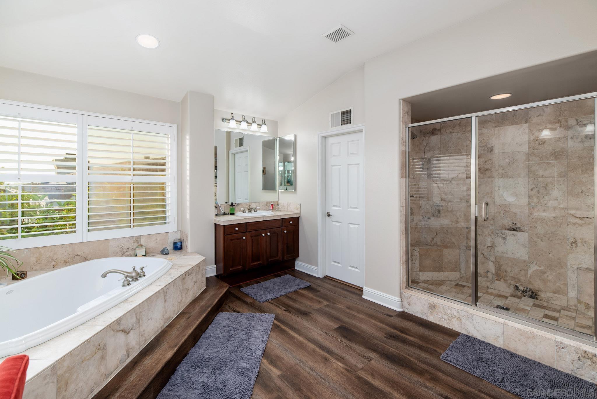 Detail Gallery Image 39 of 55 For 5255  Greenwillow Ln, San Diego,  CA 92130 - 7 Beds | 5/1 Baths