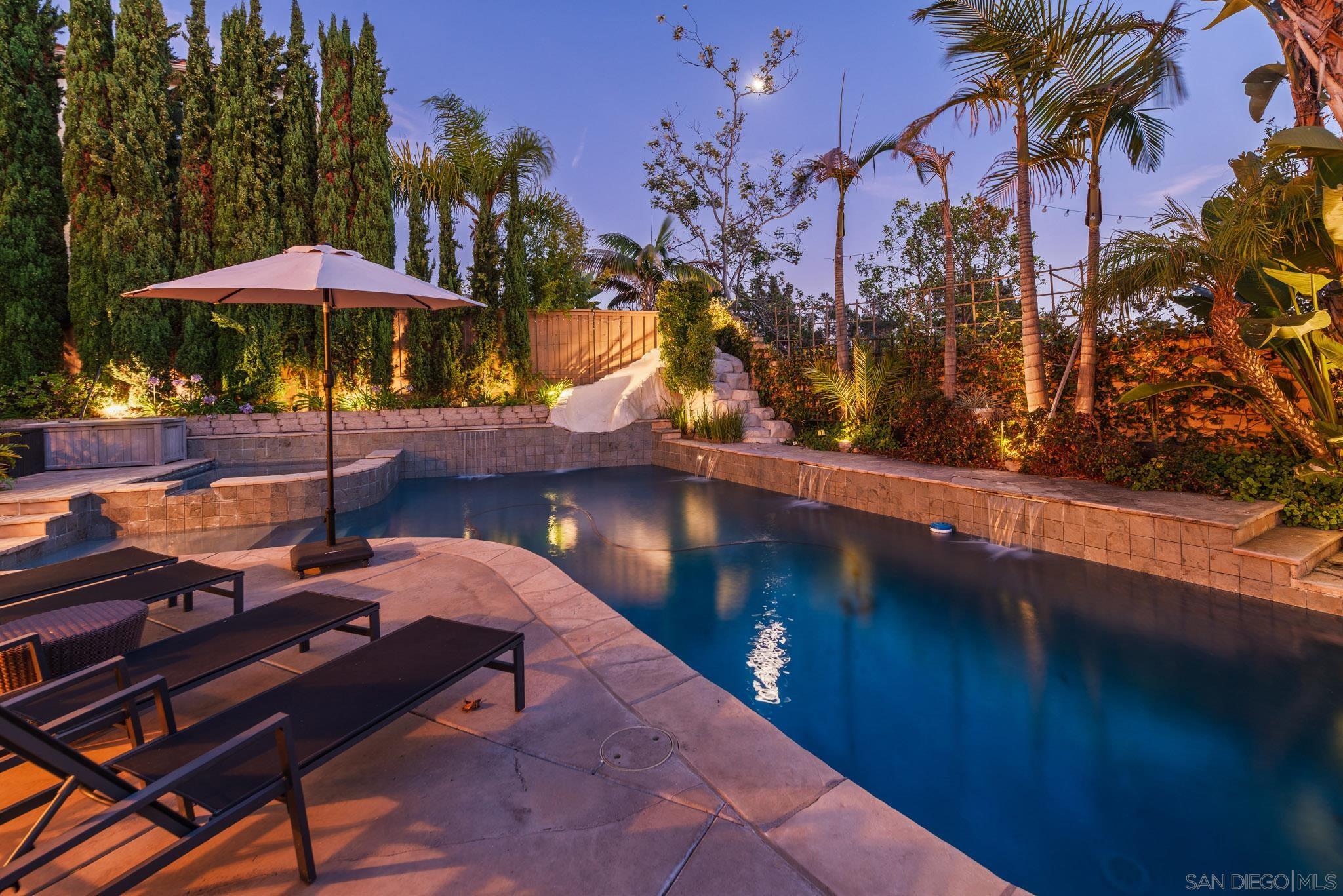 Detail Gallery Image 8 of 55 For 5255  Greenwillow Ln, San Diego,  CA 92130 - 7 Beds | 5/1 Baths