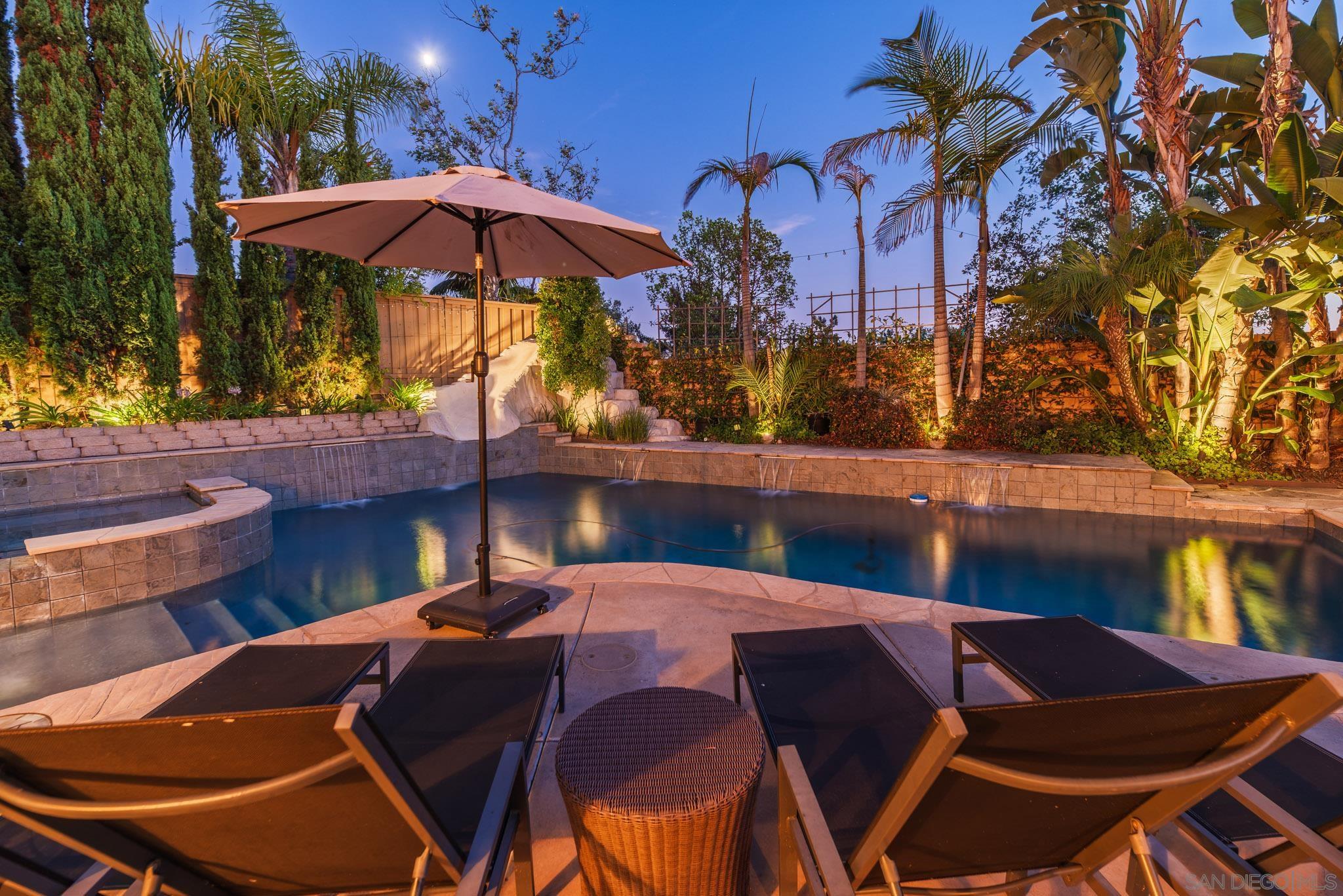 Detail Gallery Image 9 of 55 For 5255  Greenwillow Ln, San Diego,  CA 92130 - 7 Beds | 5/1 Baths