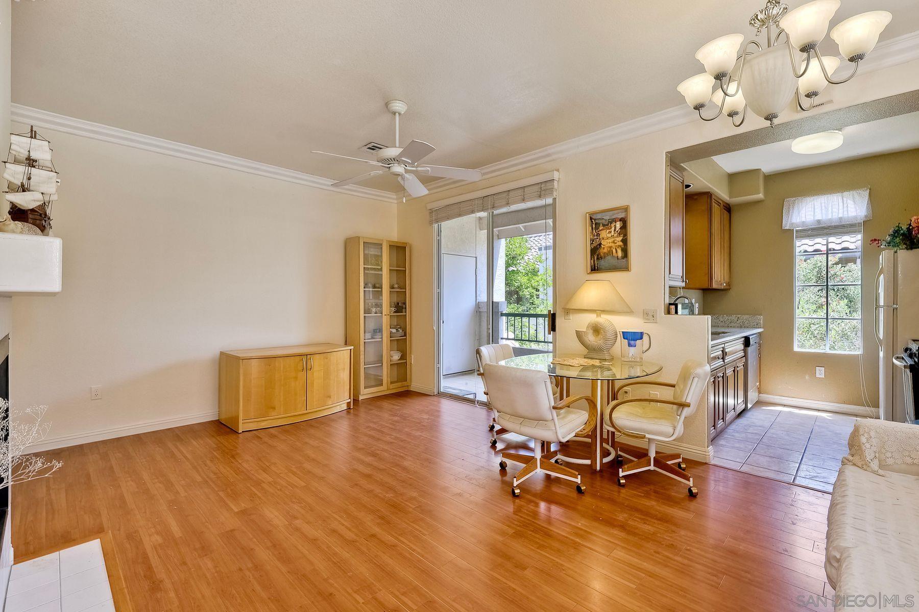 Front Image Thumbnail for SD250035679