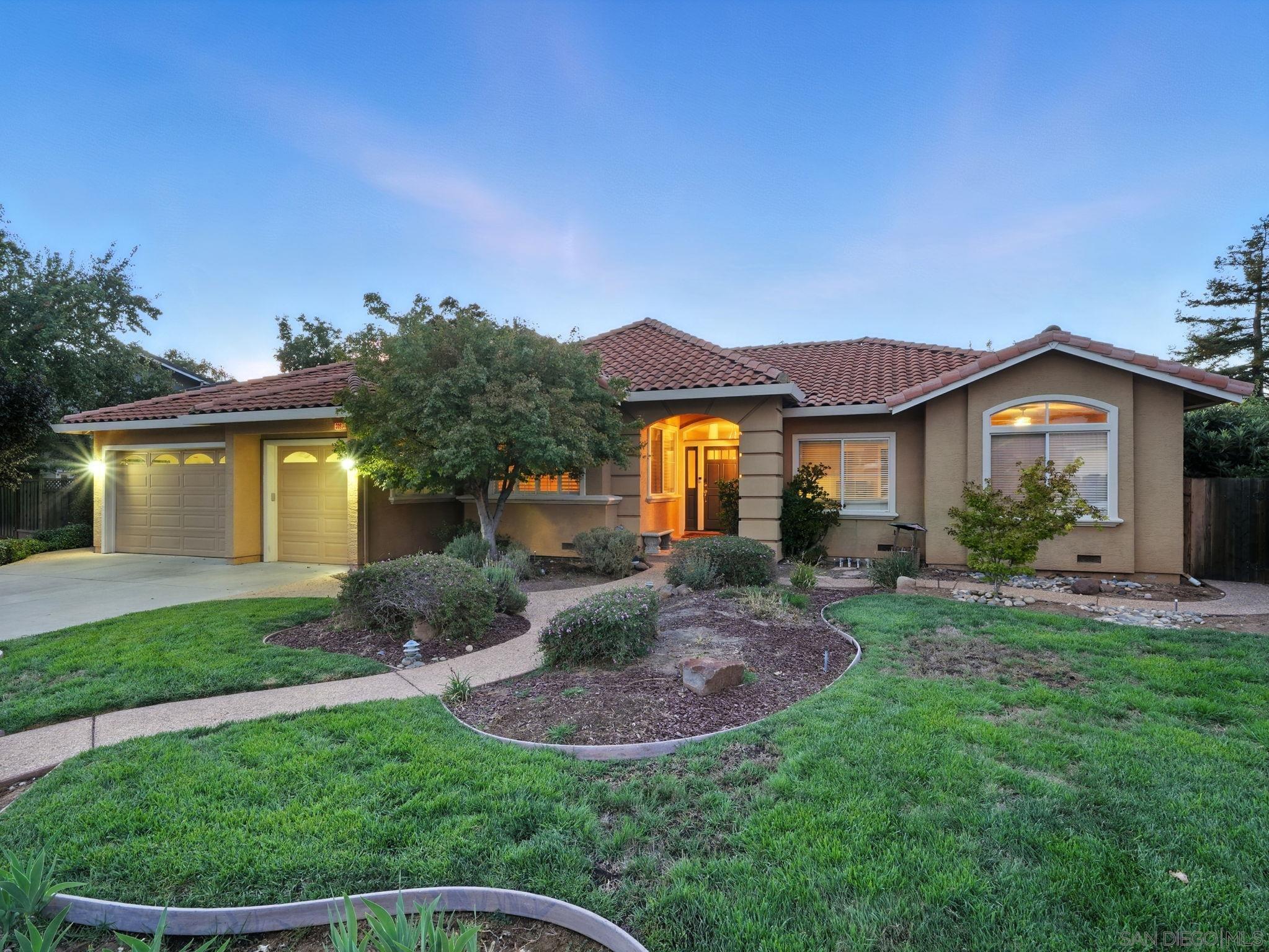 Front Image Thumbnail for SD250035680