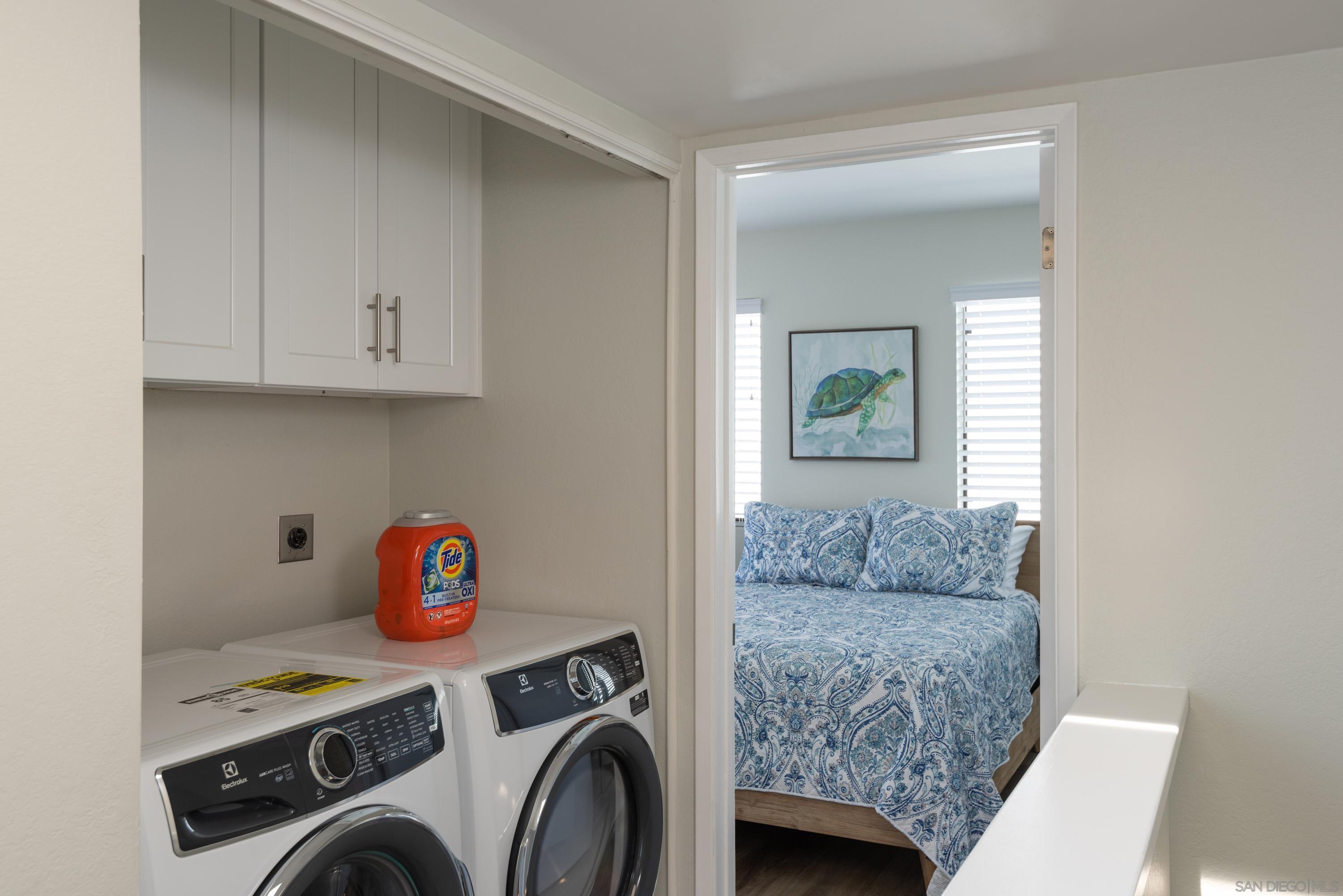 Detail Gallery Image 7 of 24 For 822  San Gabriel Pl  103, San Diego,  CA 92109 - 3 Beds | 3/1 Baths