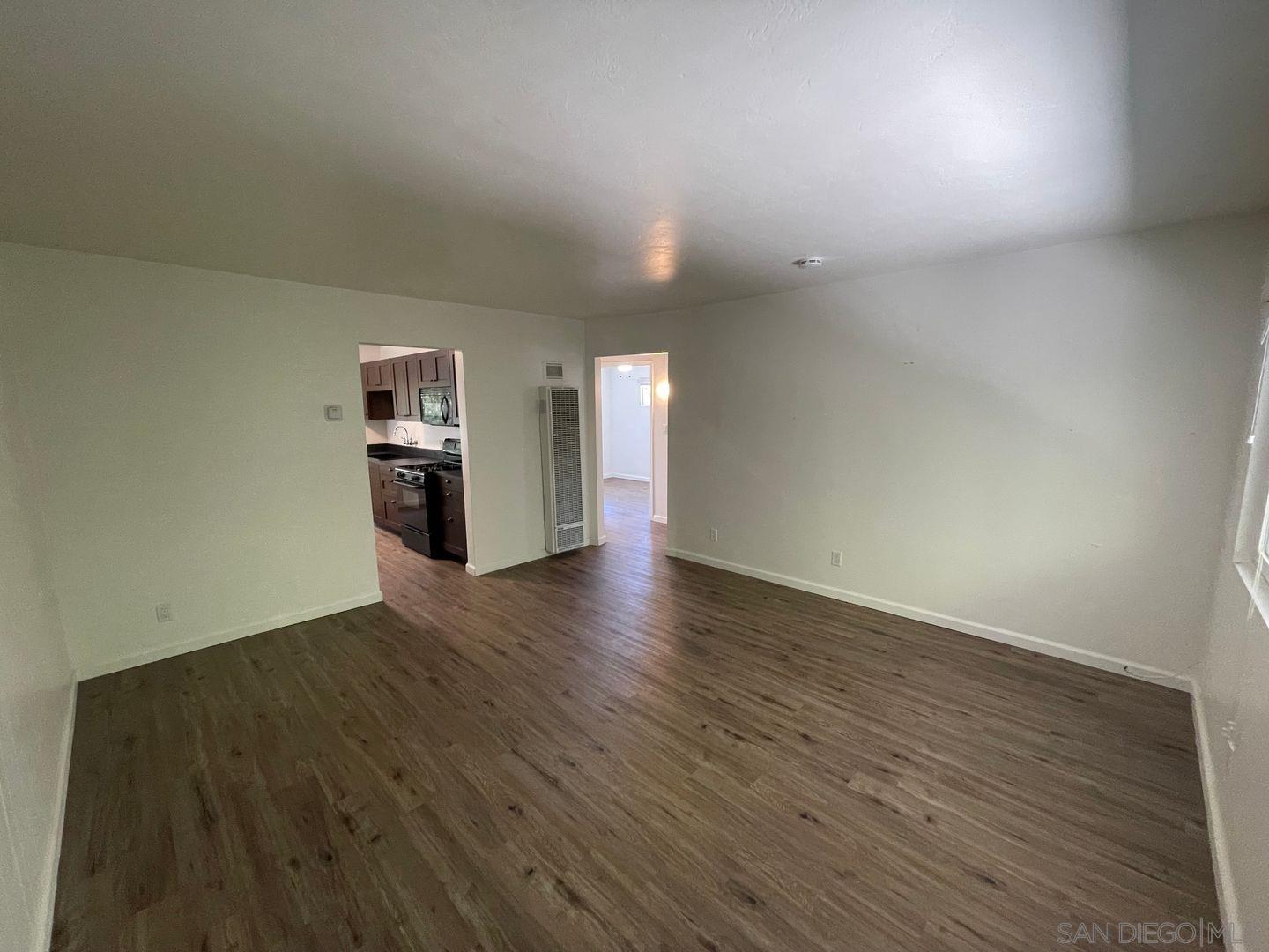 Detail Gallery Image 6 of 17 For 2254.5  Garnet Ave, San Diego,  CA 92109 - 2 Beds | 1 Baths