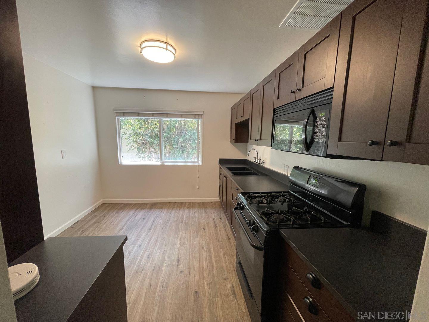 Detail Gallery Image 9 of 17 For 2254.5  Garnet Ave, San Diego,  CA 92109 - 2 Beds | 1 Baths