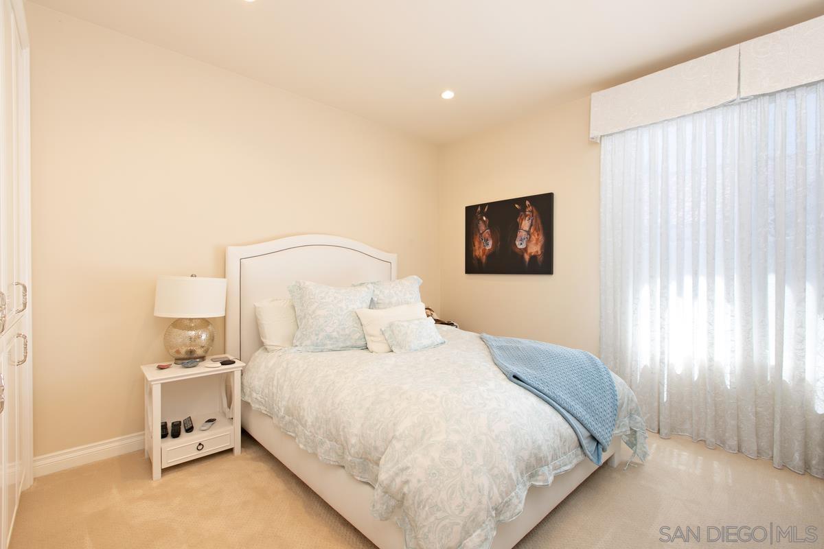 Detail Gallery Image 14 of 25 For 3040  Caminito Tercer Verde, Del Mar,  CA 92014 - 3 Beds | 2/1 Baths