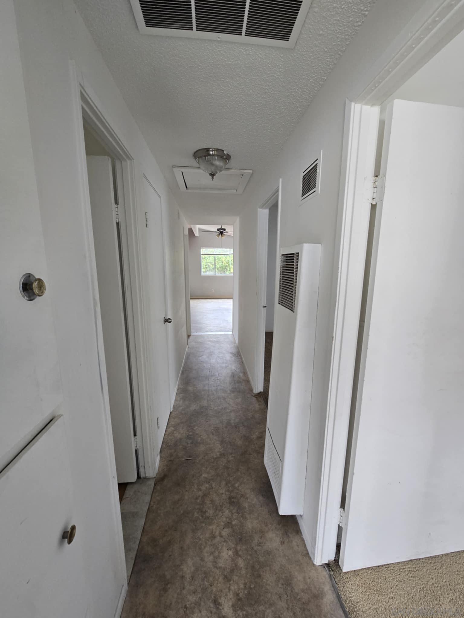 Detail Gallery Image 6 of 15 For 2806  Mission Village Drive, San Diego,  CA 92123 - 5 Beds | 2/1 Baths