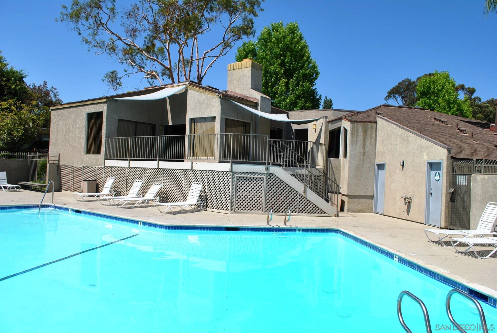 Detail Gallery Image 5 of 8 For 5059  La Cuenta Dr, San Diego,  CA 92124 - 4 Beds | 2/1 Baths