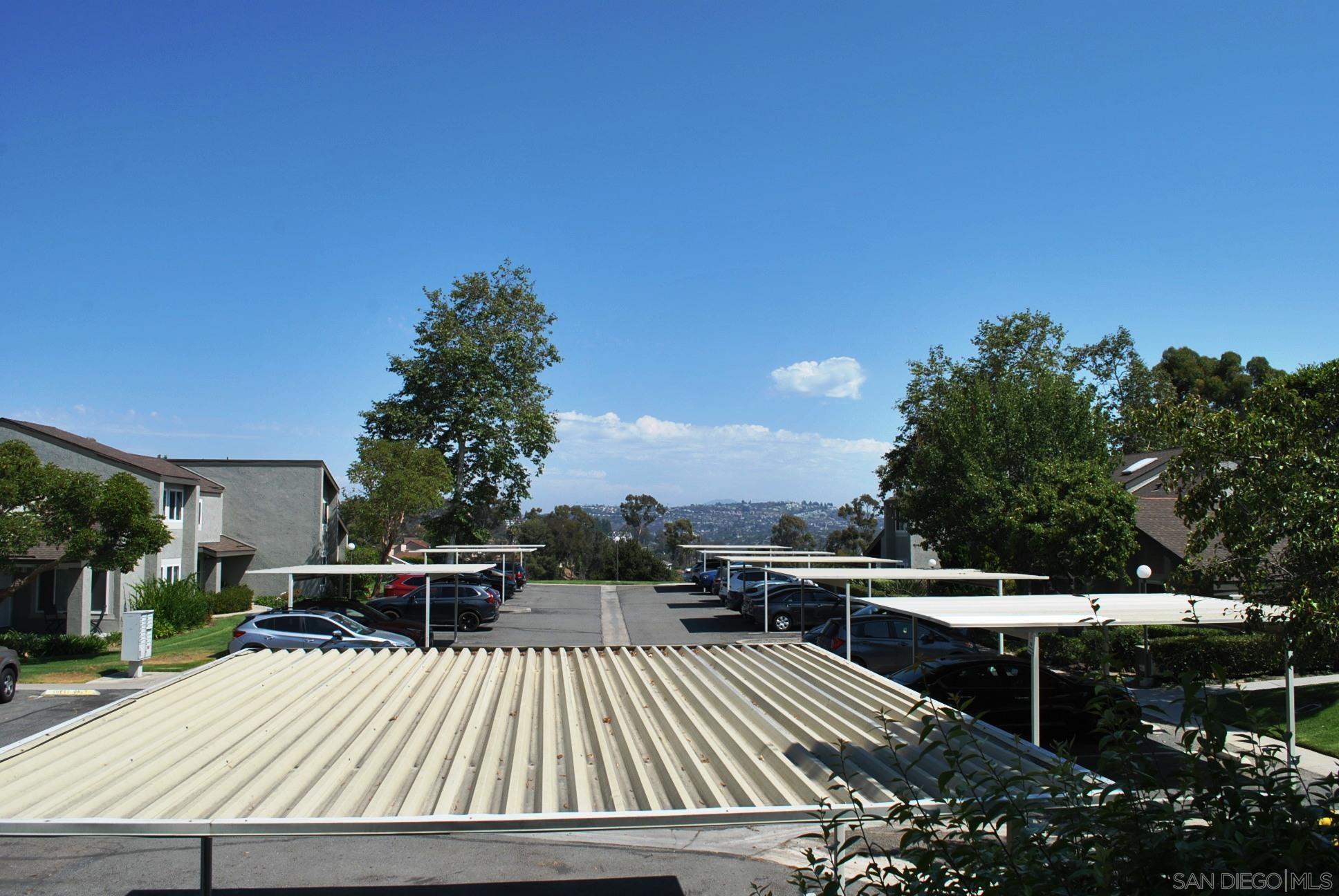 Detail Gallery Image 7 of 8 For 5059  La Cuenta Dr, San Diego,  CA 92124 - 4 Beds | 2/1 Baths