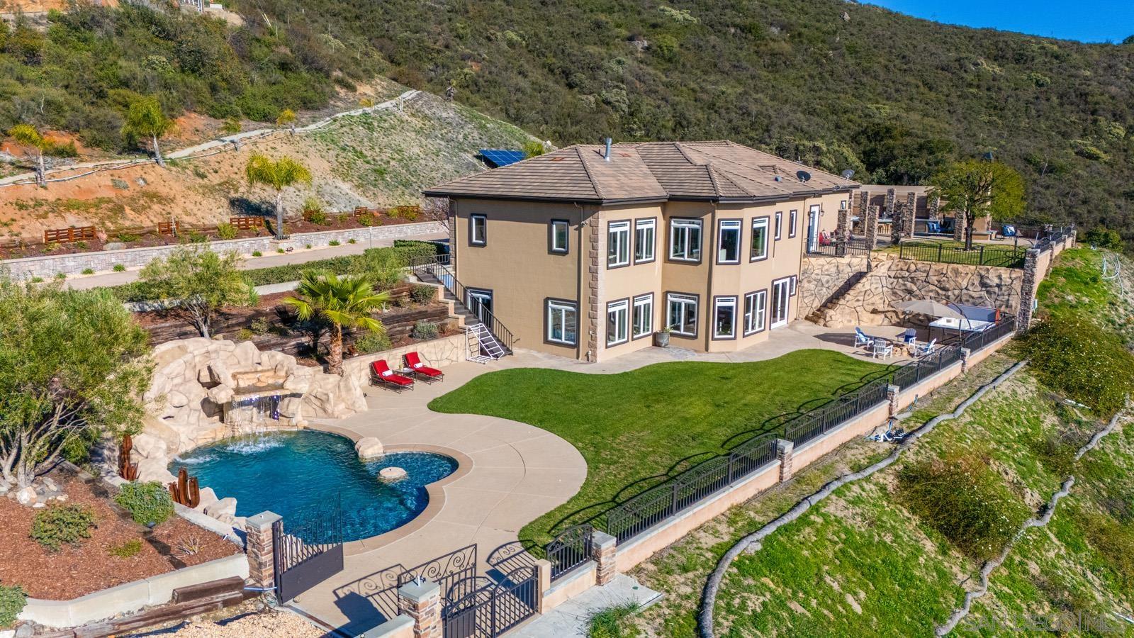 Front Image Thumbnail for SD250035939