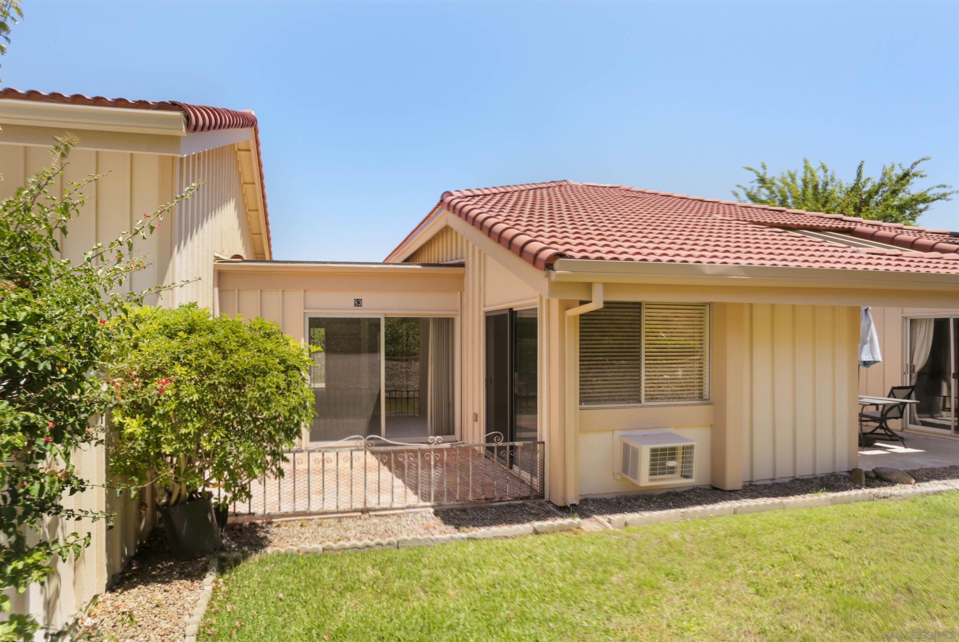 Detail Gallery Image 5 of 8 For 17464  Plaza Cerado  83, San Diego,  CA 92128 - 2 Beds | 1 Baths