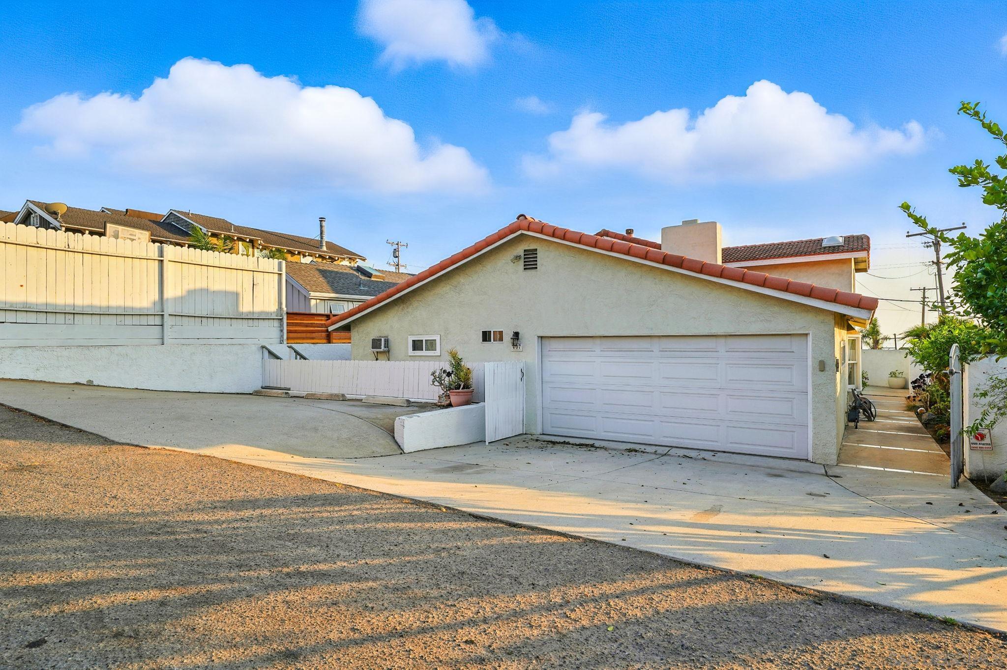Detail Gallery Image 1 of 1 For 407  Birmingham Dr., Cardiff By The Sea,  CA 92007 - 4 Beds | 3 Baths