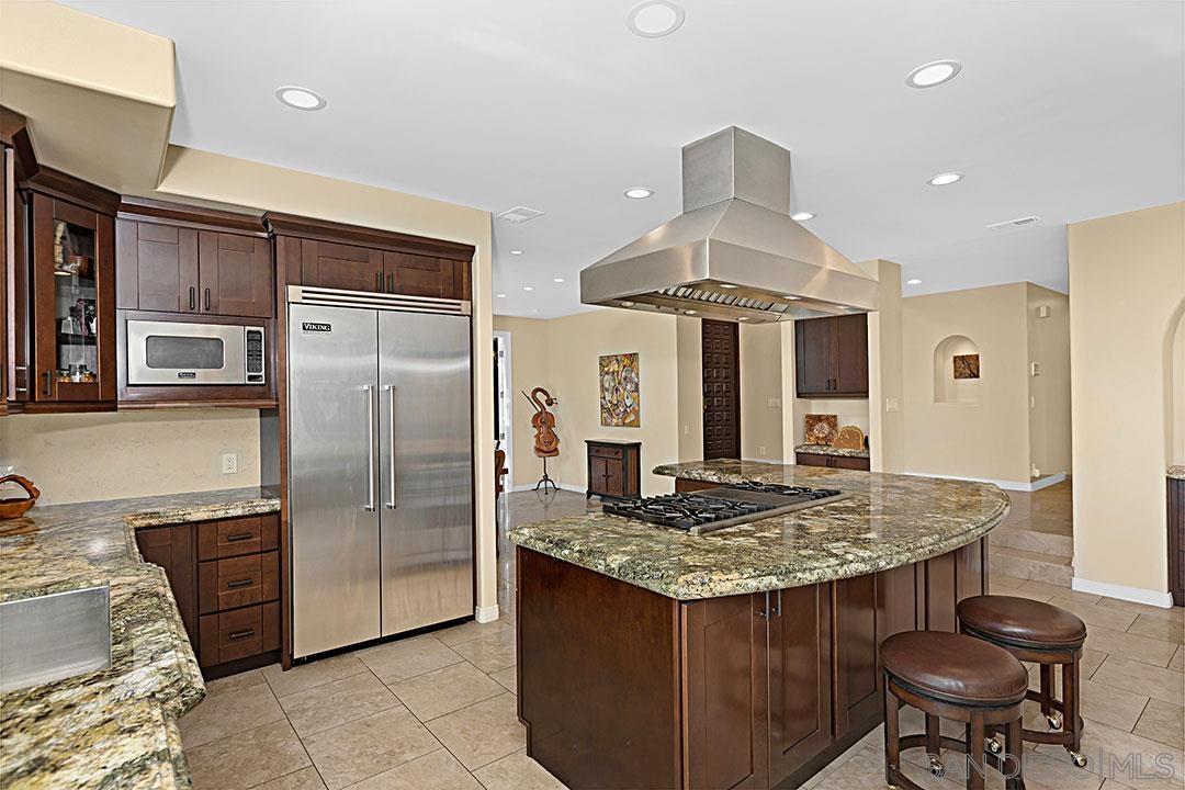 Detail Gallery Image 18 of 58 For 927  Tingley Lane, San Diego,  CA 92106 - 4 Beds | 2/1 Baths