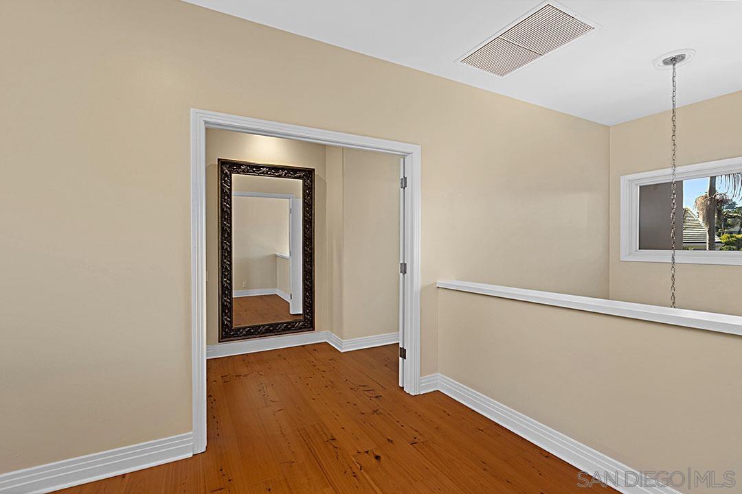 Detail Gallery Image 38 of 58 For 927  Tingley Lane, San Diego,  CA 92106 - 4 Beds | 2/1 Baths