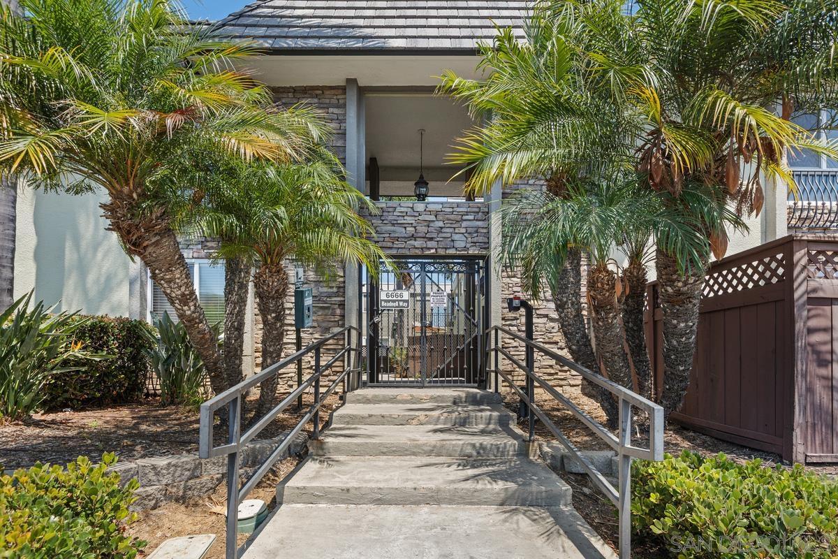 Detail Gallery Image 1 of 28 For 6666  Beadnell Way  #15,  San Diego,  CA 92117 - 1 Beds | 1 Baths