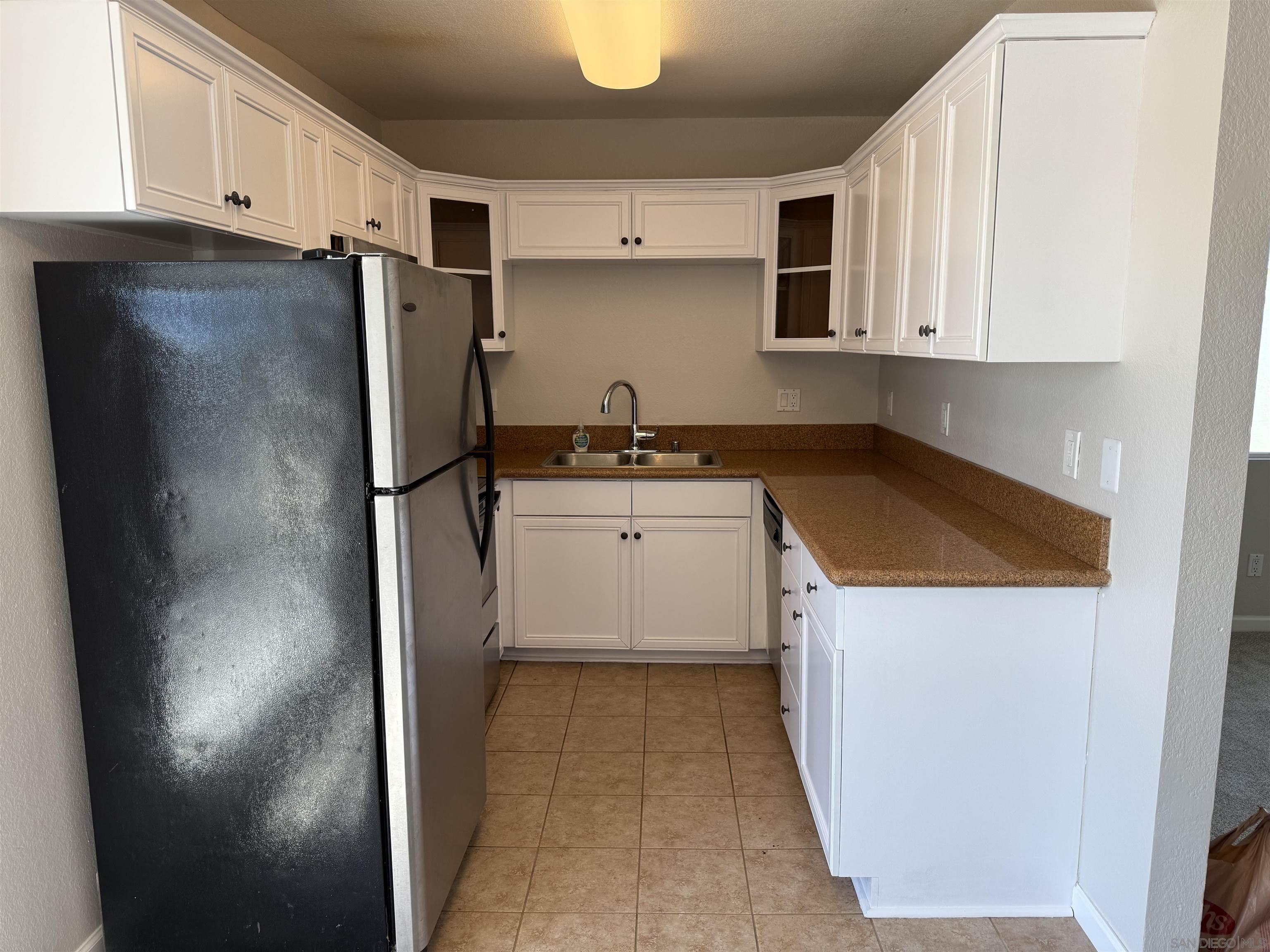 Detail Gallery Image 9 of 28 For 6666  Beadnell Way  #15,  San Diego,  CA 92117 - 1 Beds | 1 Baths