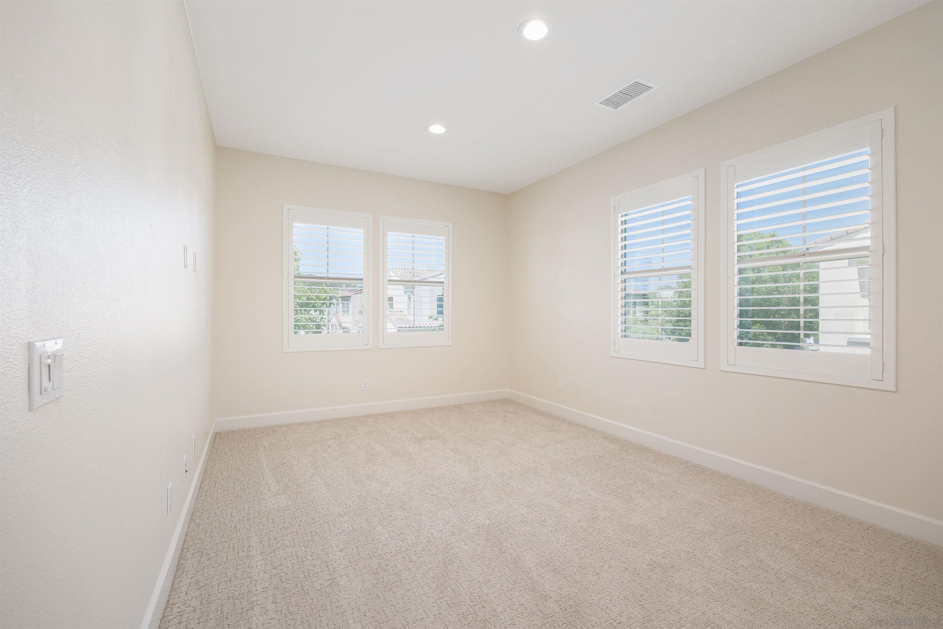 Detail Gallery Image 13 of 20 For 704  Merit Dr, San Marcos,  CA 92078 - 4 Beds | 3 Baths