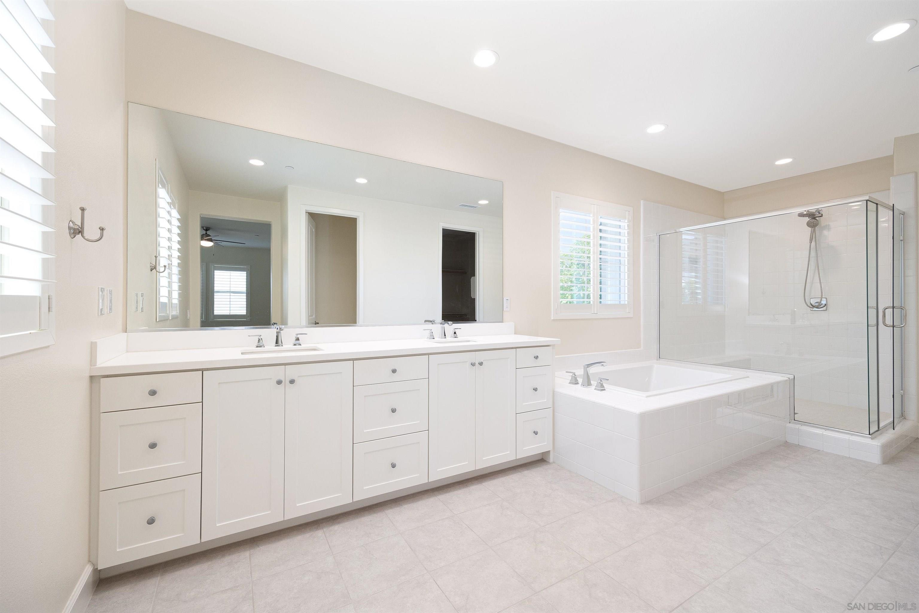 Detail Gallery Image 18 of 20 For 704  Merit Dr, San Marcos,  CA 92078 - 4 Beds | 3 Baths