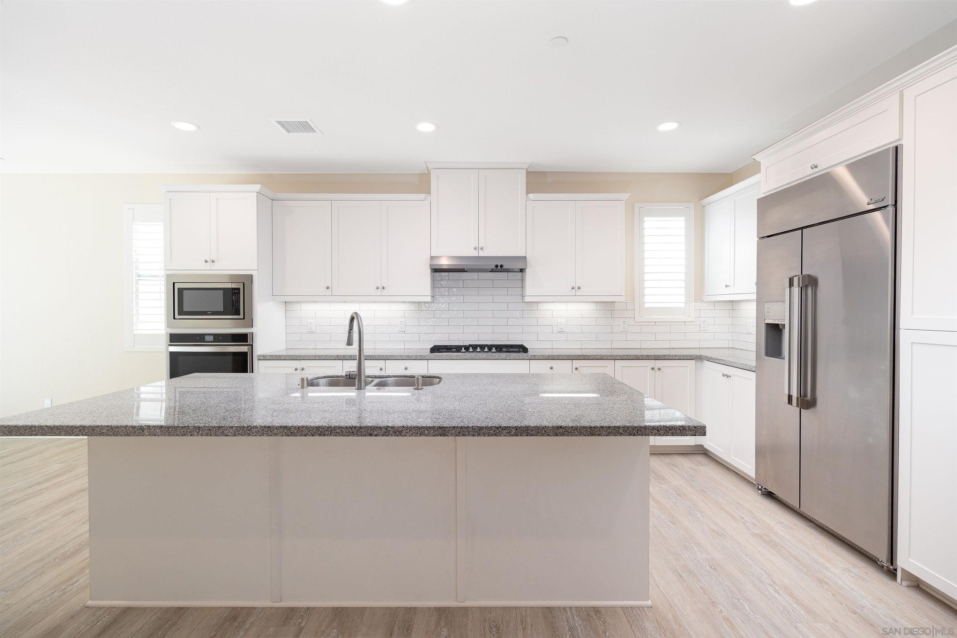 Detail Gallery Image 6 of 20 For 704  Merit Dr, San Marcos,  CA 92078 - 4 Beds | 3 Baths