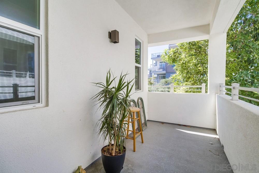 Detail Gallery Image 20 of 51 For 2092  Tango Loop  #2,  Chula Vista,  CA 91915 - 4 Beds | 3 Baths