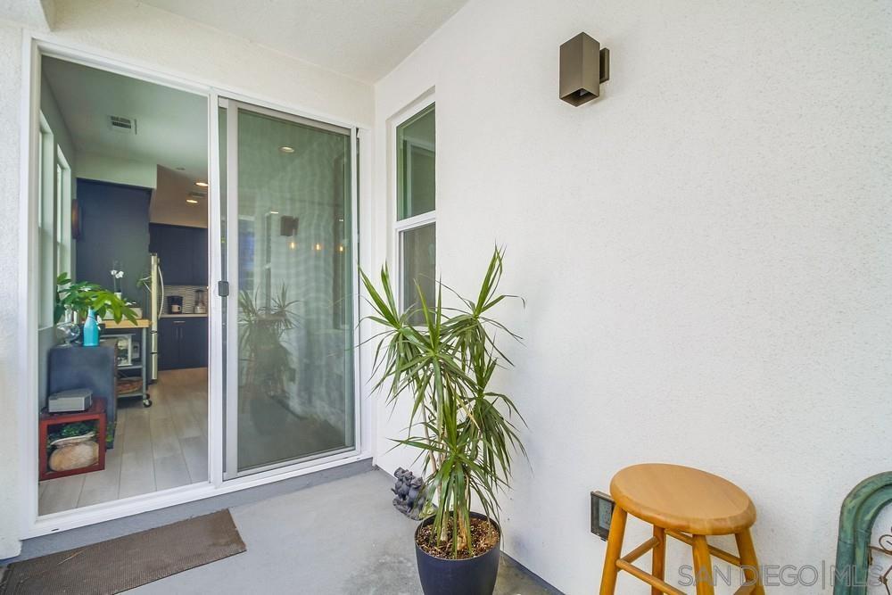 Detail Gallery Image 22 of 51 For 2092  Tango Loop  #2,  Chula Vista,  CA 91915 - 4 Beds | 3 Baths