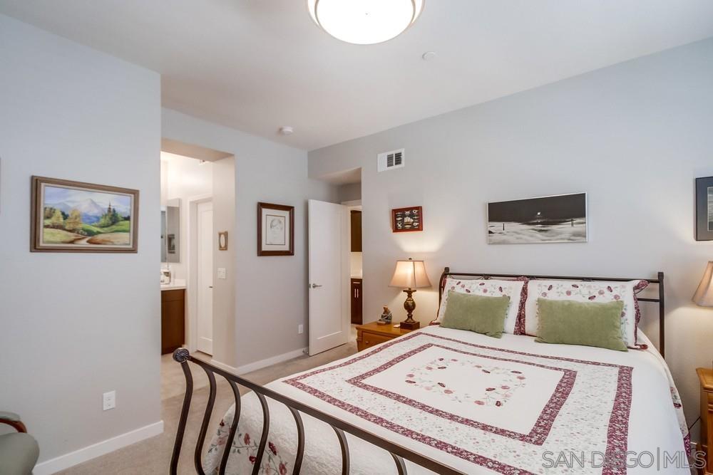 Detail Gallery Image 30 of 51 For 2092  Tango Loop  #2,  Chula Vista,  CA 91915 - 4 Beds | 3 Baths