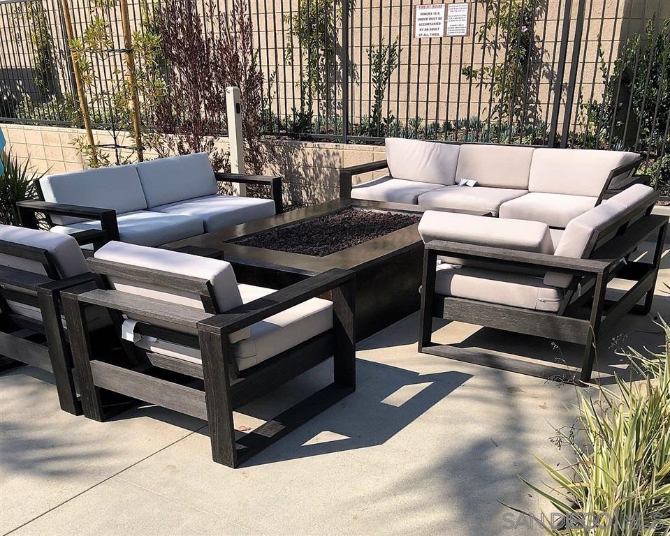 Detail Gallery Image 43 of 51 For 2092  Tango Loop  #2,  Chula Vista,  CA 91915 - 4 Beds | 3 Baths