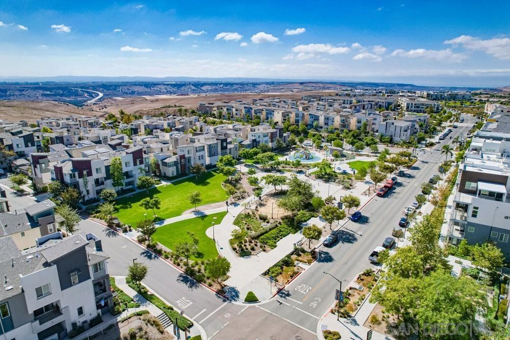 Detail Gallery Image 47 of 51 For 2092  Tango Loop  #2,  Chula Vista,  CA 91915 - 4 Beds | 3 Baths