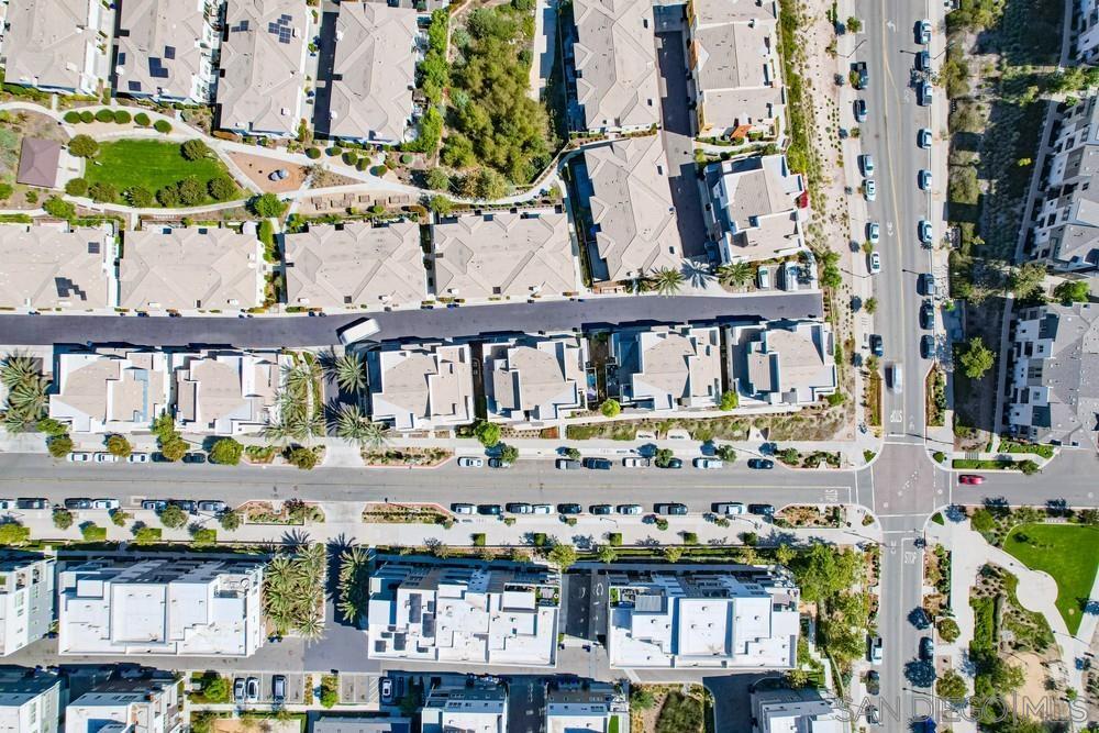 Detail Gallery Image 48 of 51 For 2092  Tango Loop  #2,  Chula Vista,  CA 91915 - 4 Beds | 3 Baths