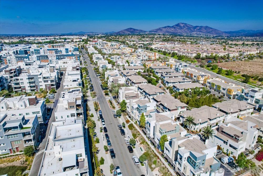 Detail Gallery Image 50 of 51 For 2092  Tango Loop  #2,  Chula Vista,  CA 91915 - 4 Beds | 3 Baths