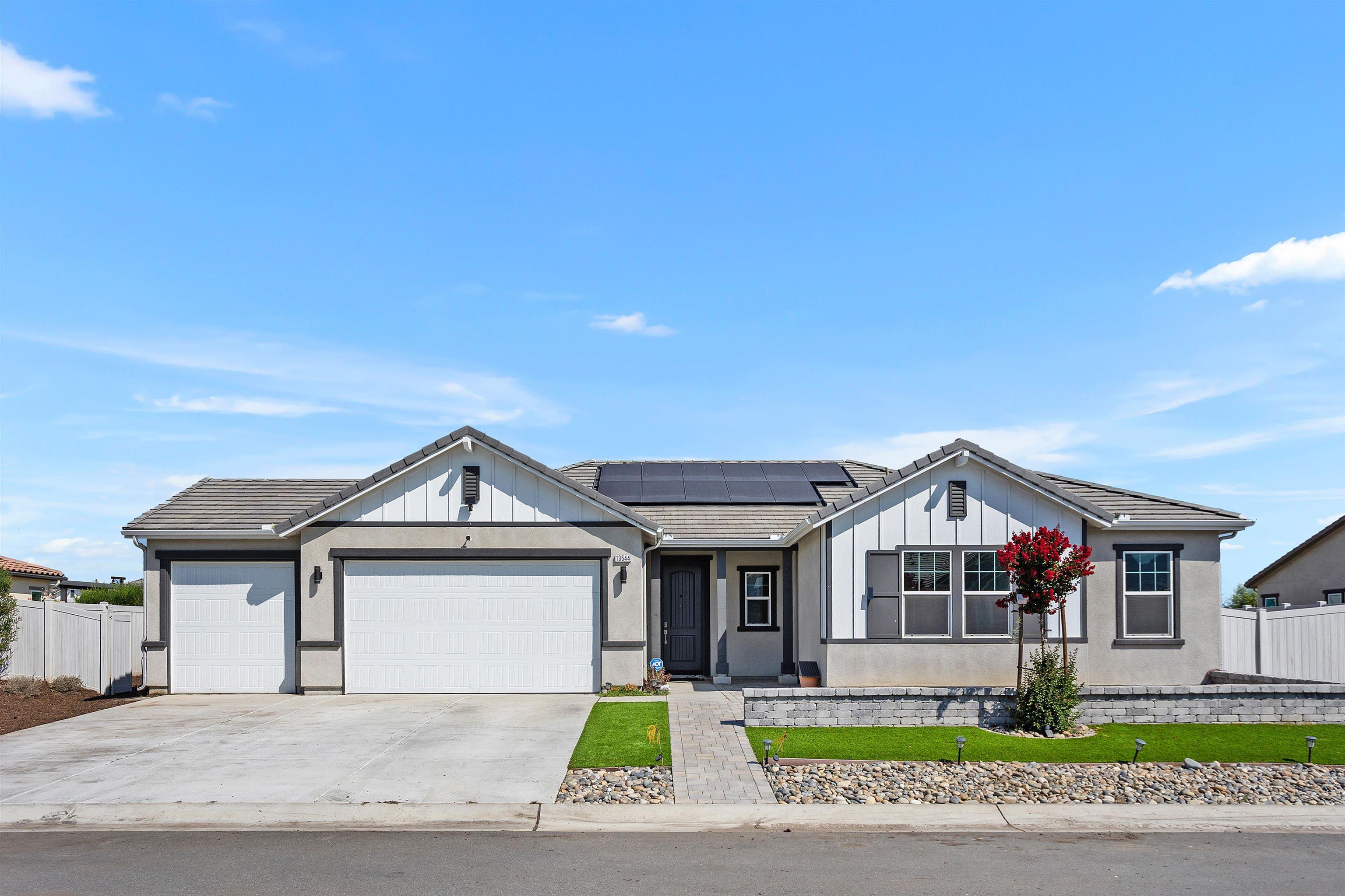 Front Image Thumbnail for SD250036111