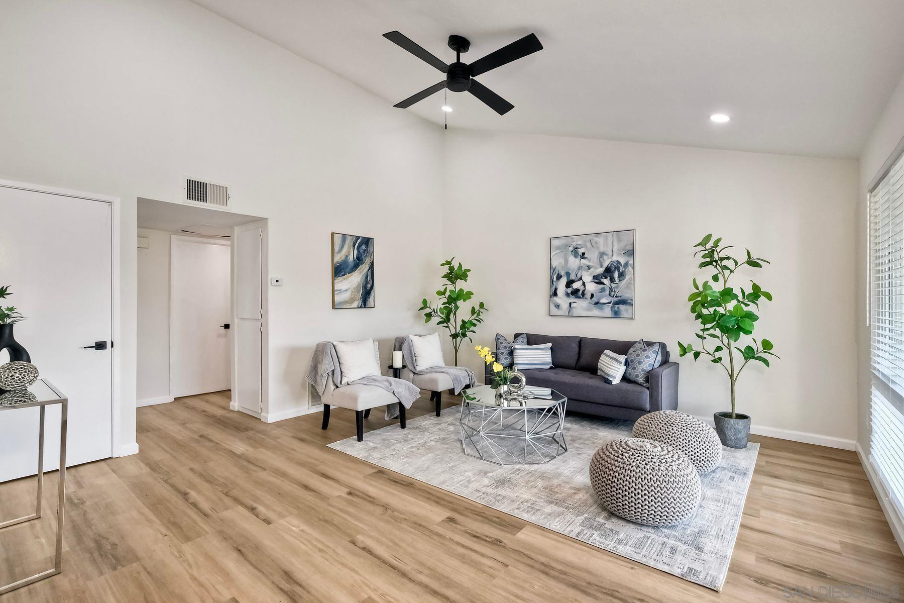 Front Image Thumbnail for SD250036144