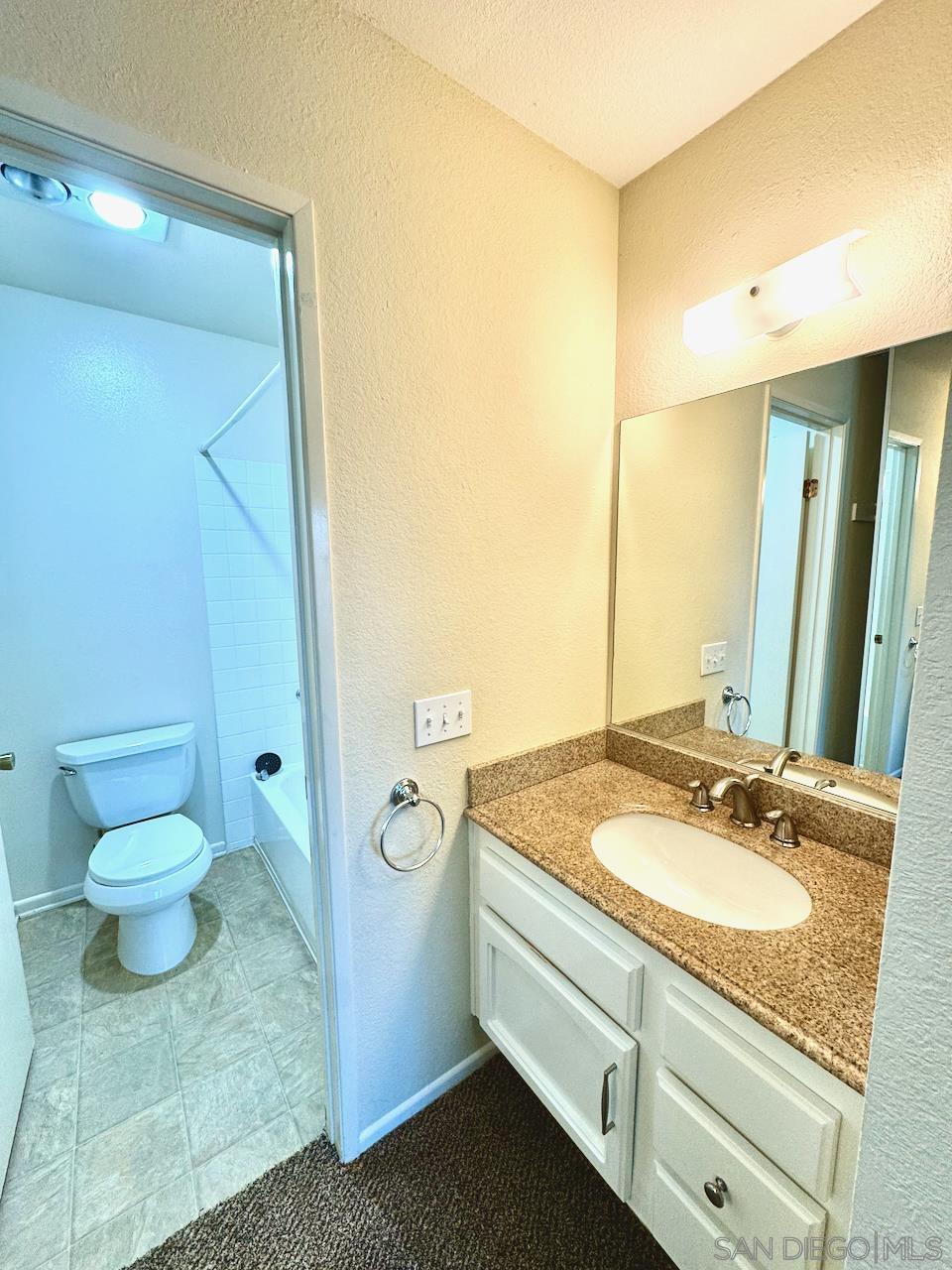 Detail Gallery Image 18 of 24 For 8431  Westmore Rd  124, San Diego,  CA 92126 - 2 Beds | 2 Baths
