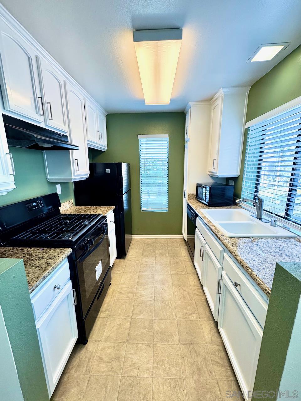 Detail Gallery Image 10 of 24 For 8431  Westmore Rd  124, San Diego,  CA 92126 - 2 Beds | 2 Baths