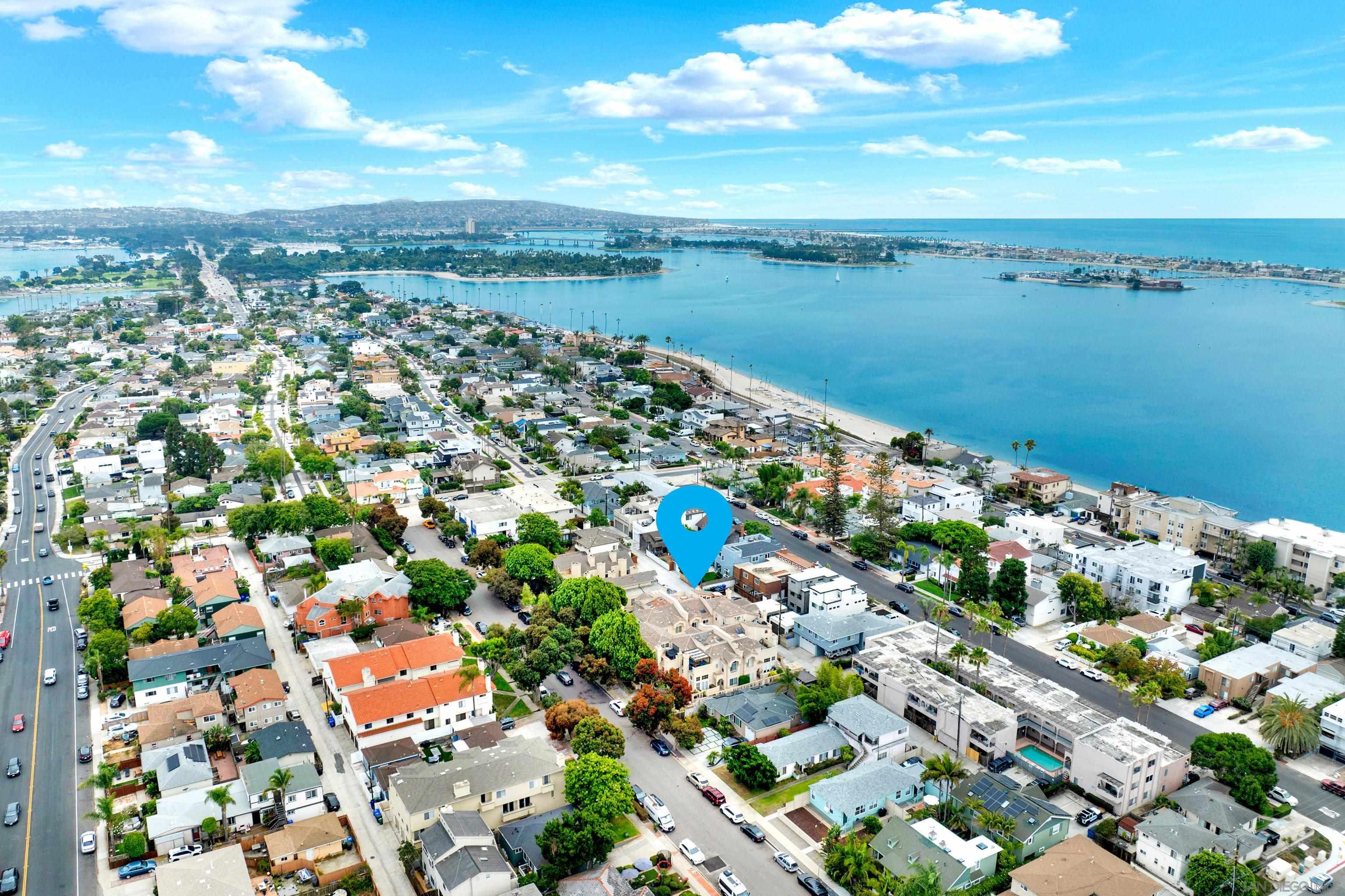 Front Image Thumbnail for SD250036347