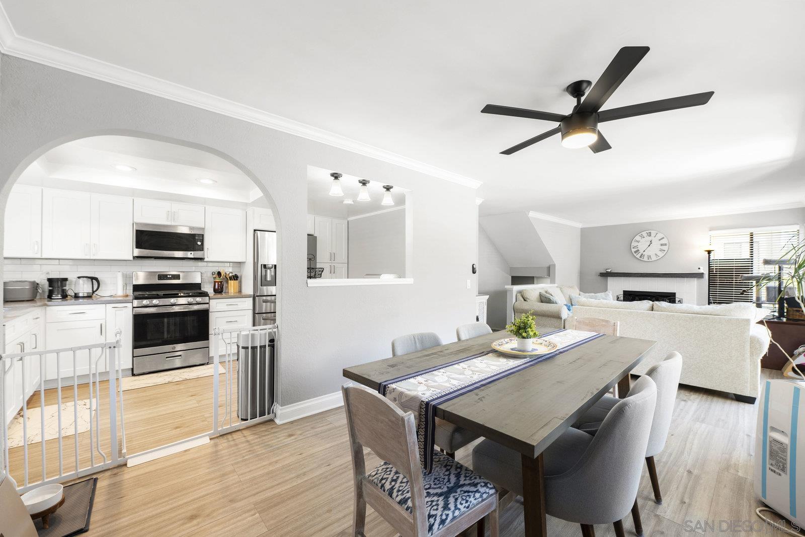 Front Image Thumbnail for SD250036390