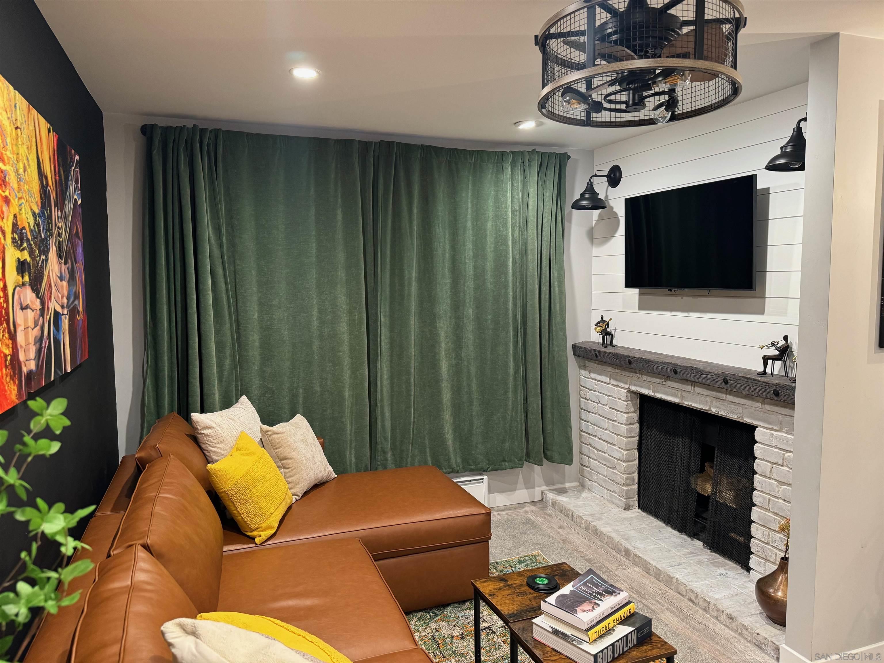 Detail Gallery Image 5 of 15 For 7600  North Lake Blvd, Tahoe Vista,  CA 96148 - 1 Beds | 1 Baths