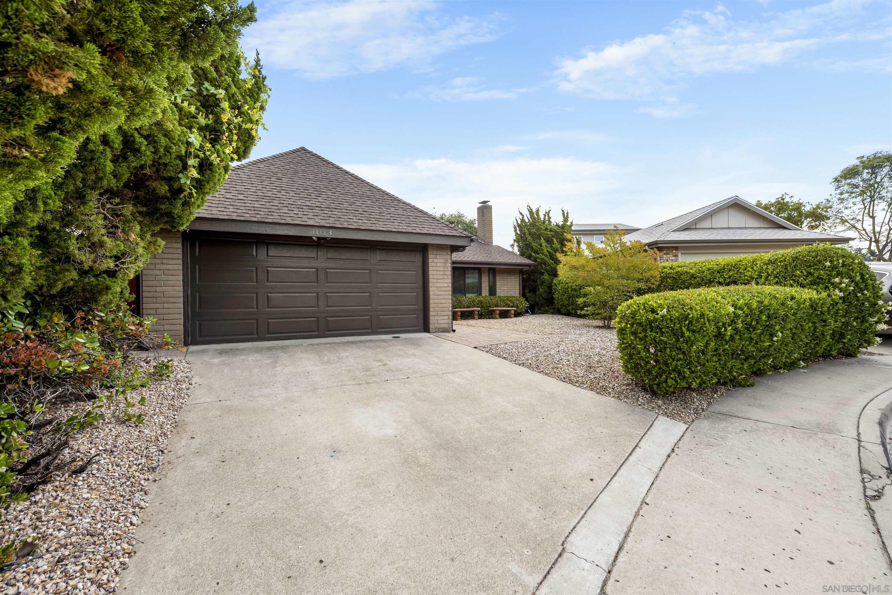 Front Image Thumbnail for SD250036421