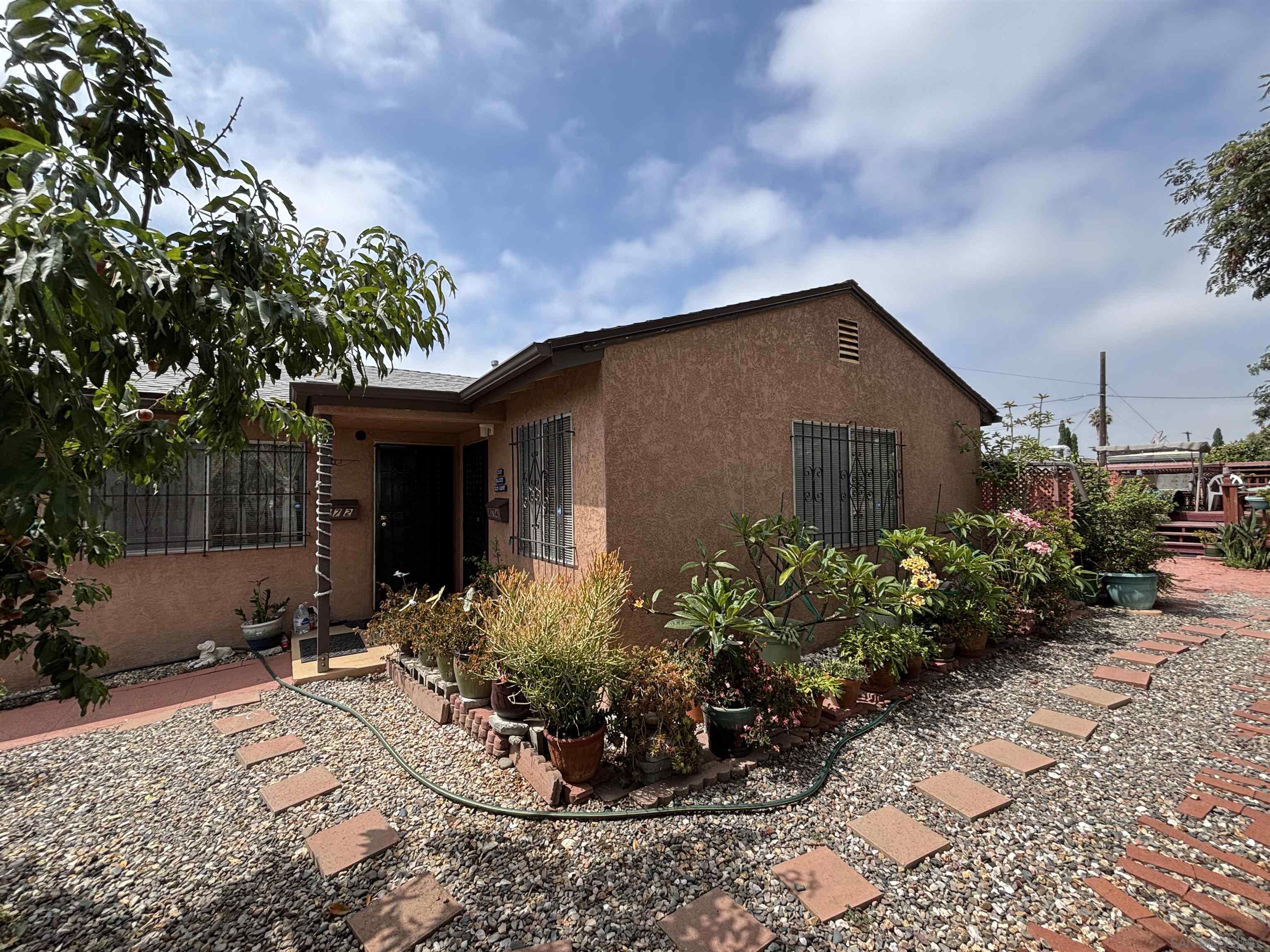 Front Image Thumbnail for SD250036485