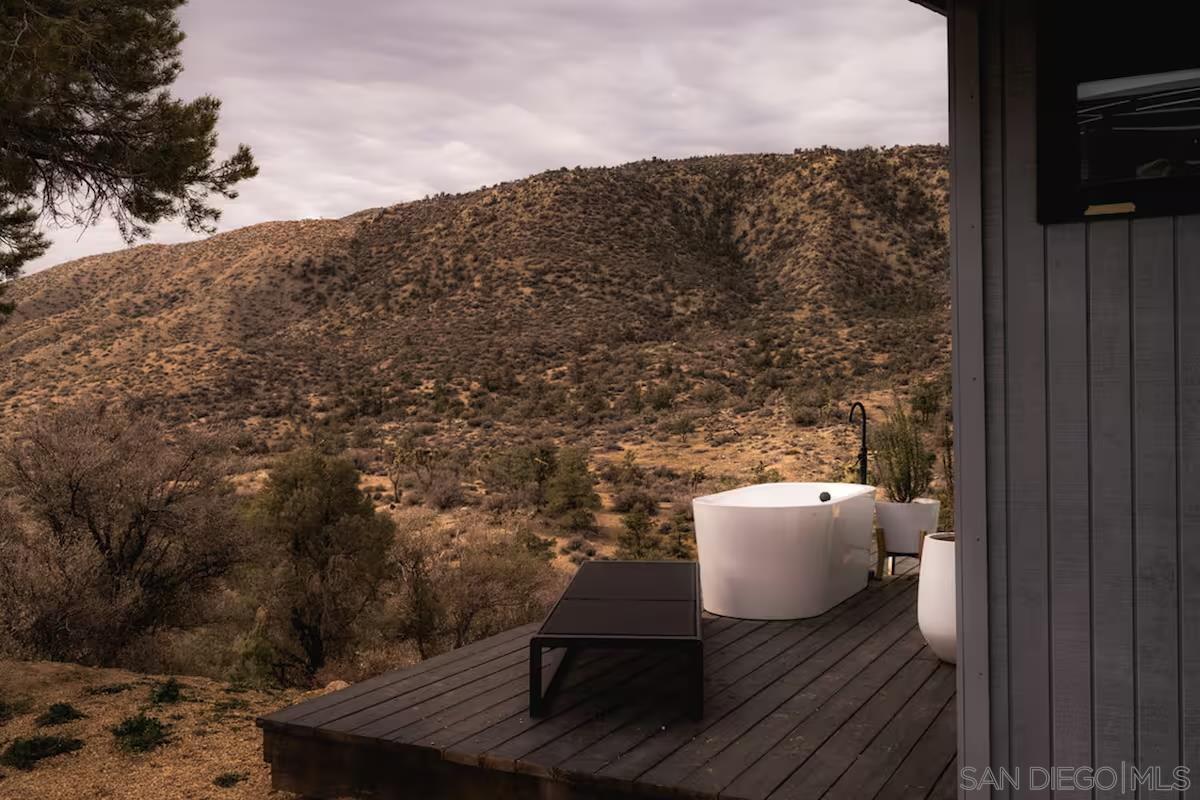 Detail Gallery Image 32 of 55 For 48311  Burns Canyon Rd, Pioneertown,  CA 92268 - 2 Beds | 2 Baths
