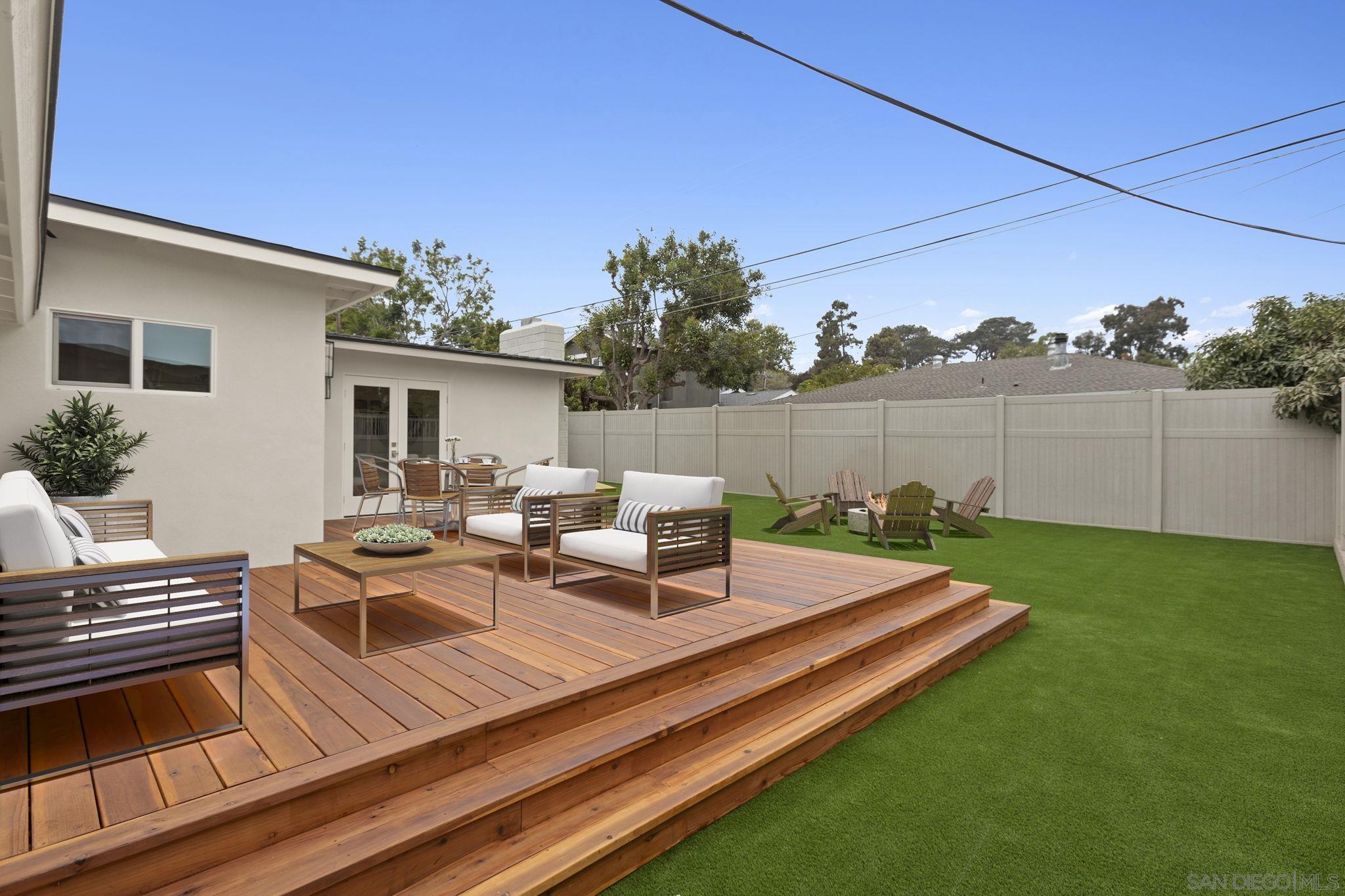 Detail Gallery Image 11 of 25 For 744  Catalina Blvd, San Diego,  CA 92106 - 3 Beds | 2 Baths