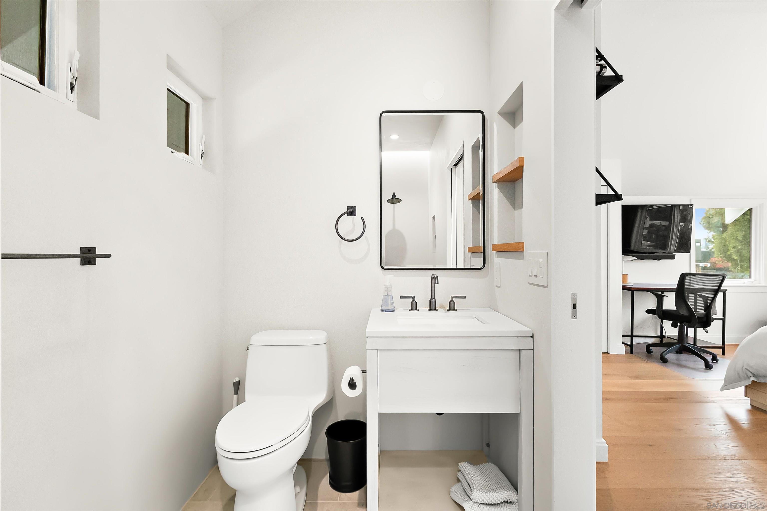 Detail Gallery Image 43 of 74 For 211  27th St, Del Mar,  CA 92014 - 4 Beds | 4 Baths