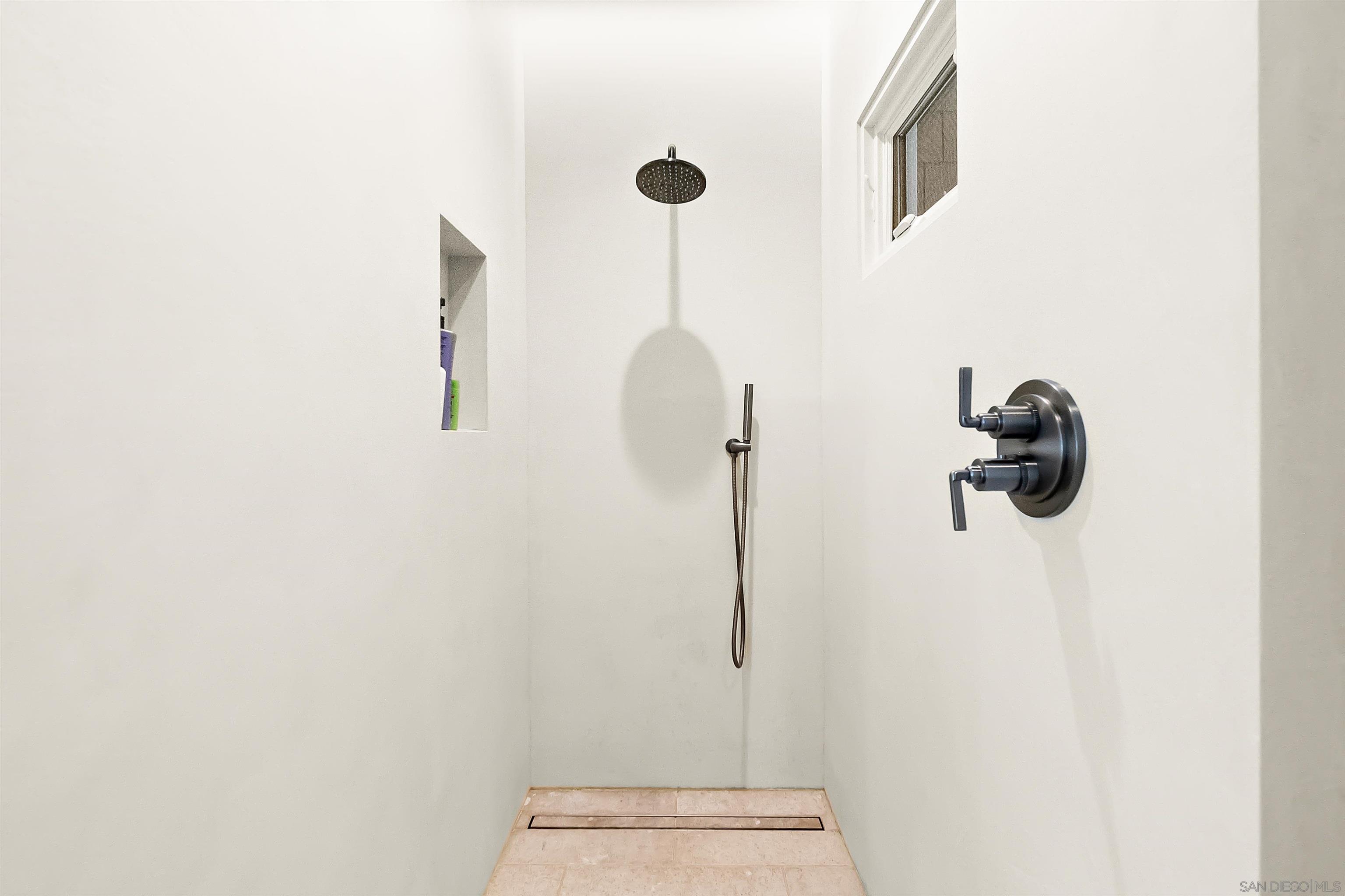 Detail Gallery Image 44 of 74 For 211  27th St, Del Mar,  CA 92014 - 4 Beds | 4 Baths