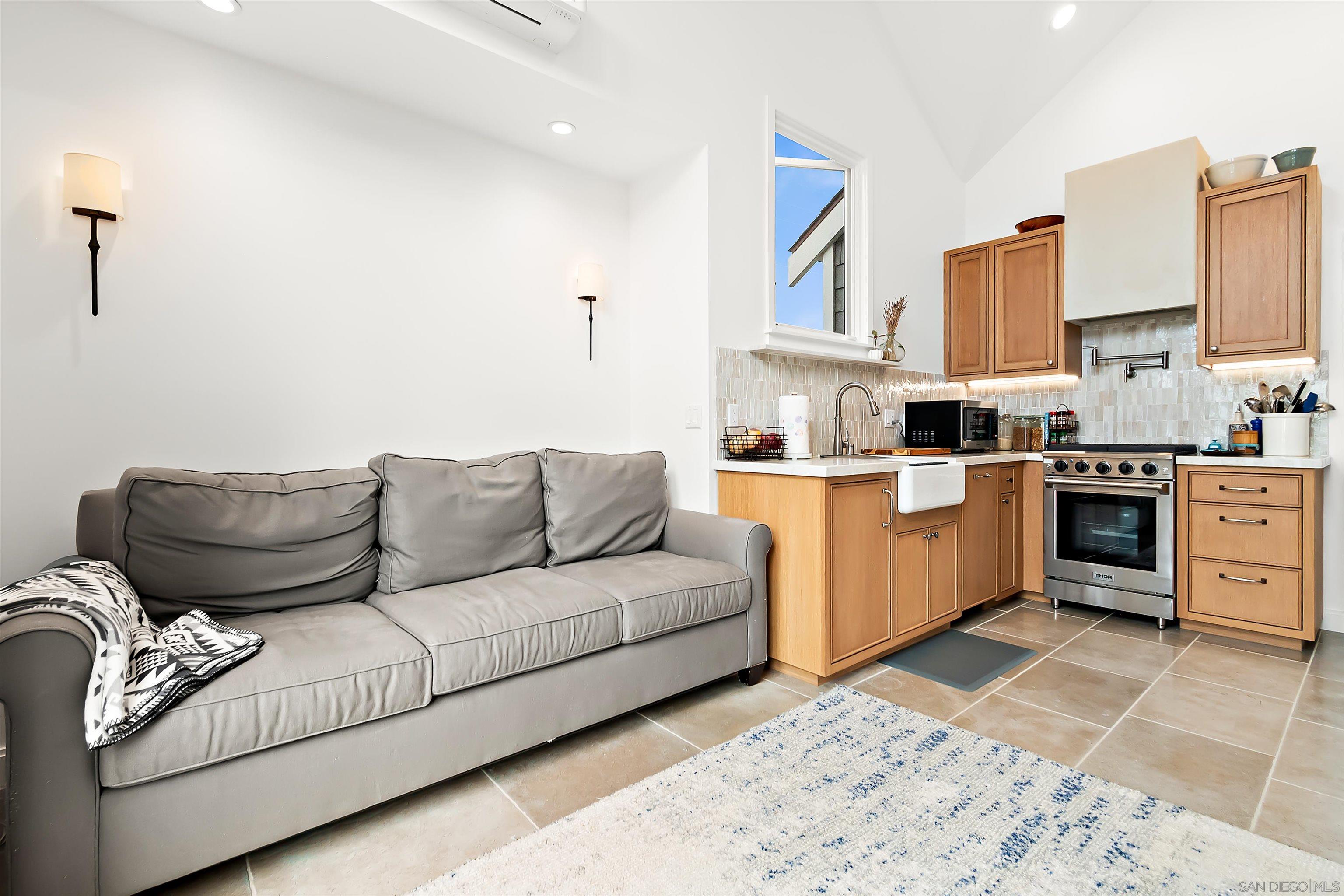 Detail Gallery Image 48 of 74 For 211  27th St, Del Mar,  CA 92014 - 4 Beds | 4 Baths