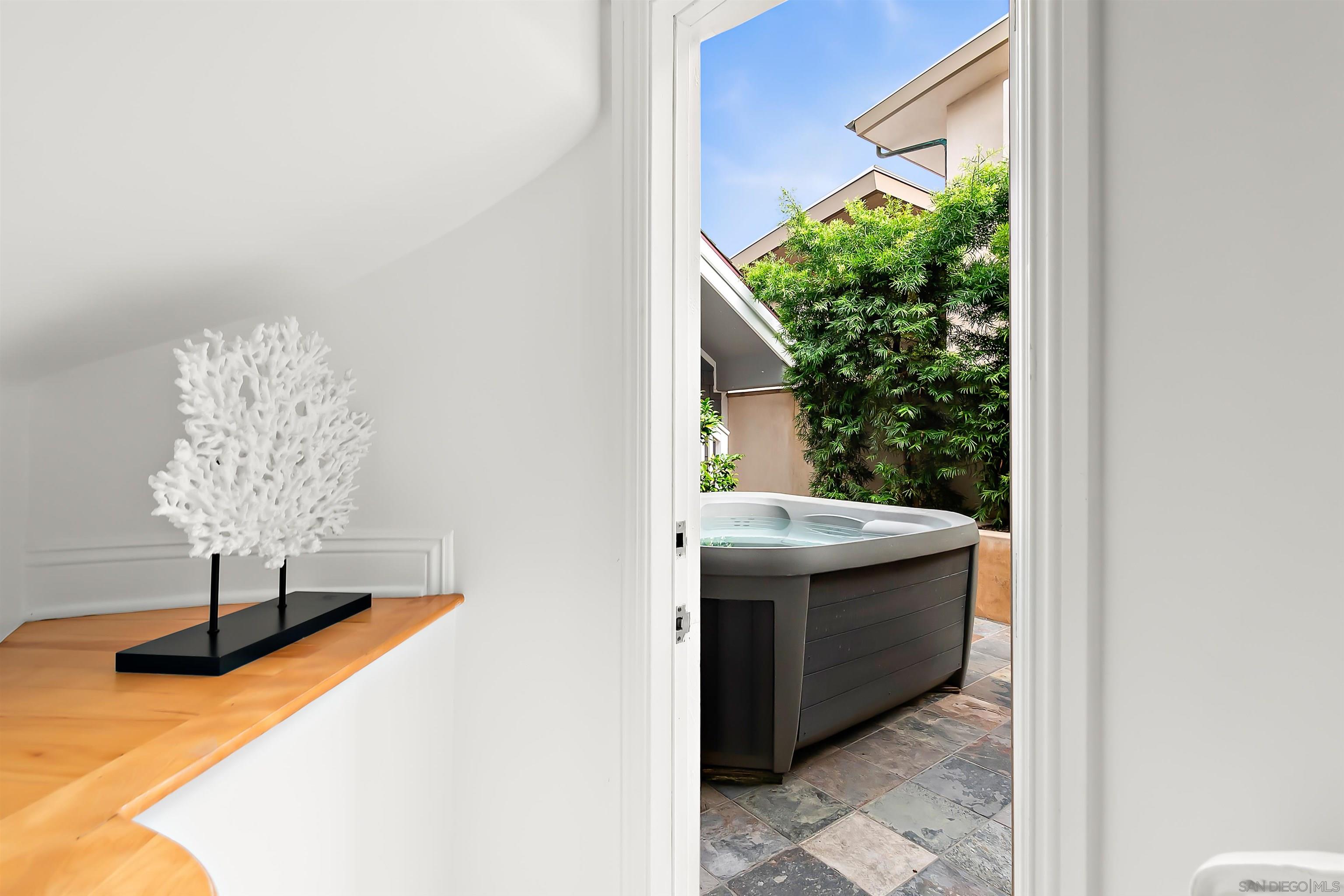 Detail Gallery Image 53 of 74 For 211  27th St, Del Mar,  CA 92014 - 4 Beds | 4 Baths