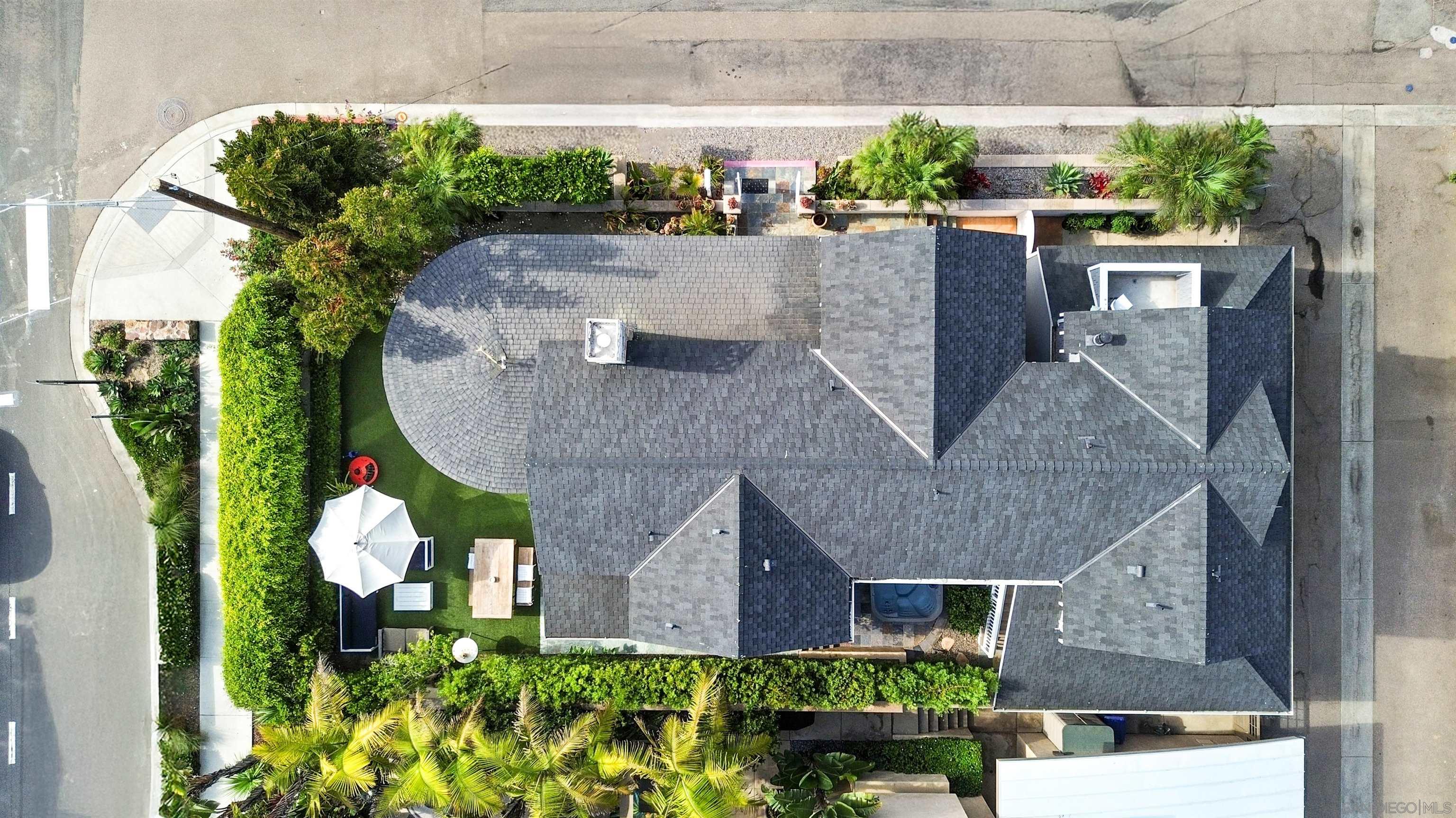 Detail Gallery Image 72 of 74 For 211  27th St, Del Mar,  CA 92014 - 4 Beds | 4 Baths