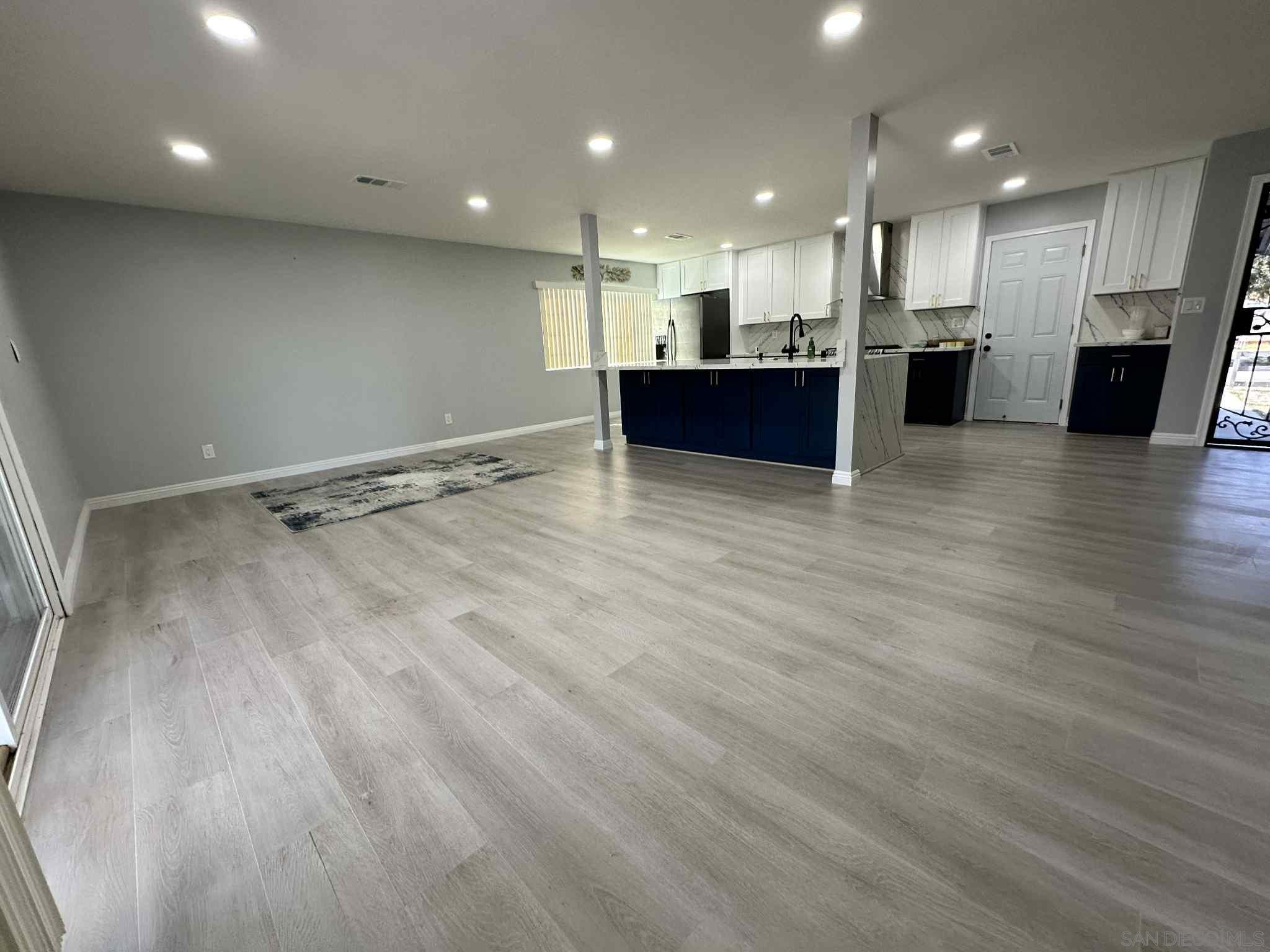 Detail Gallery Image 4 of 32 For 8913  Frederick St, Spring Valley,  CA 91977 - 3 Beds | 2 Baths